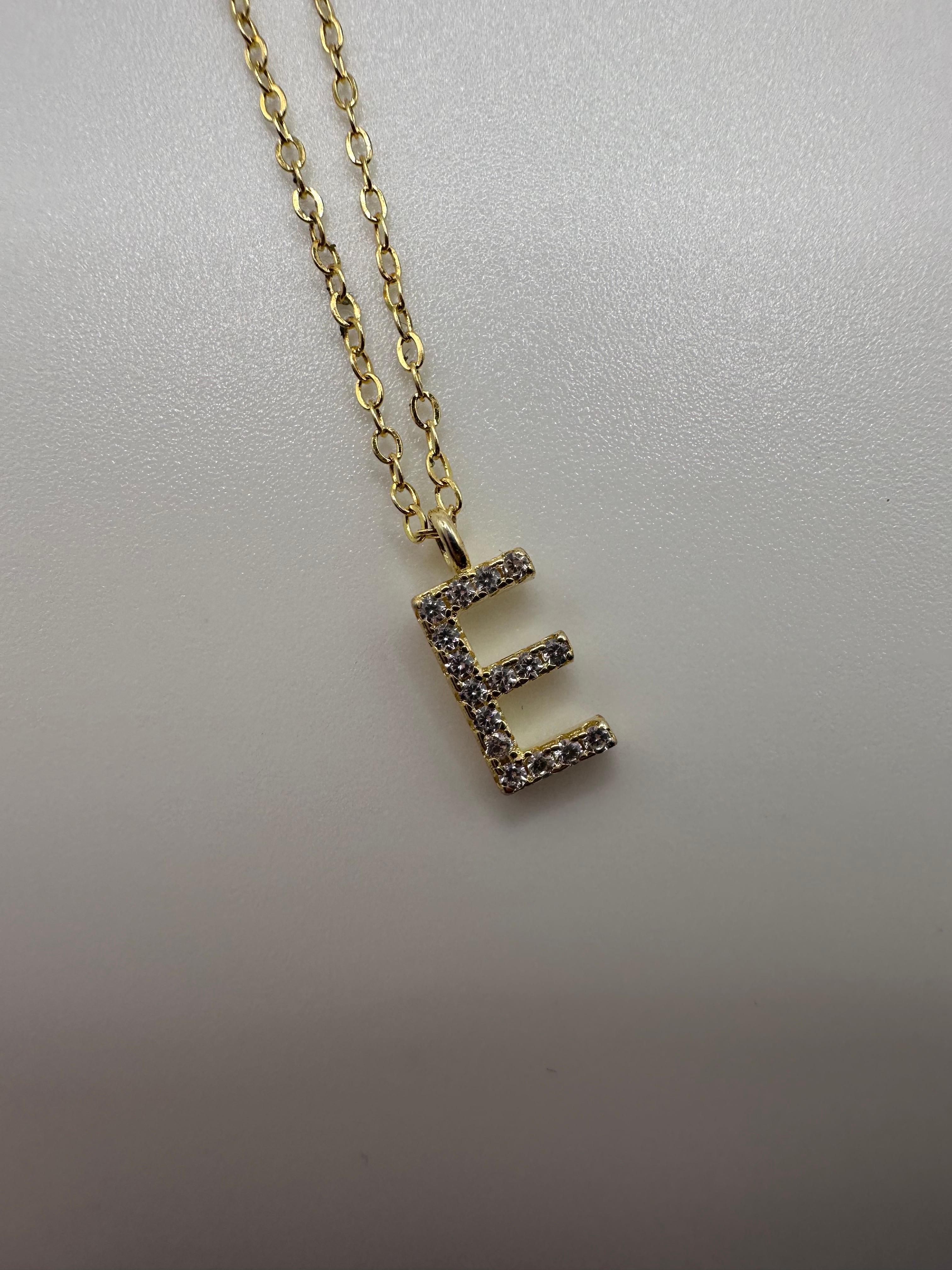 Letter E pendant necklace 18KT yellow gold natural VS diamonds pendant 0.50ct In New Condition For Sale In Boca Raton, FL