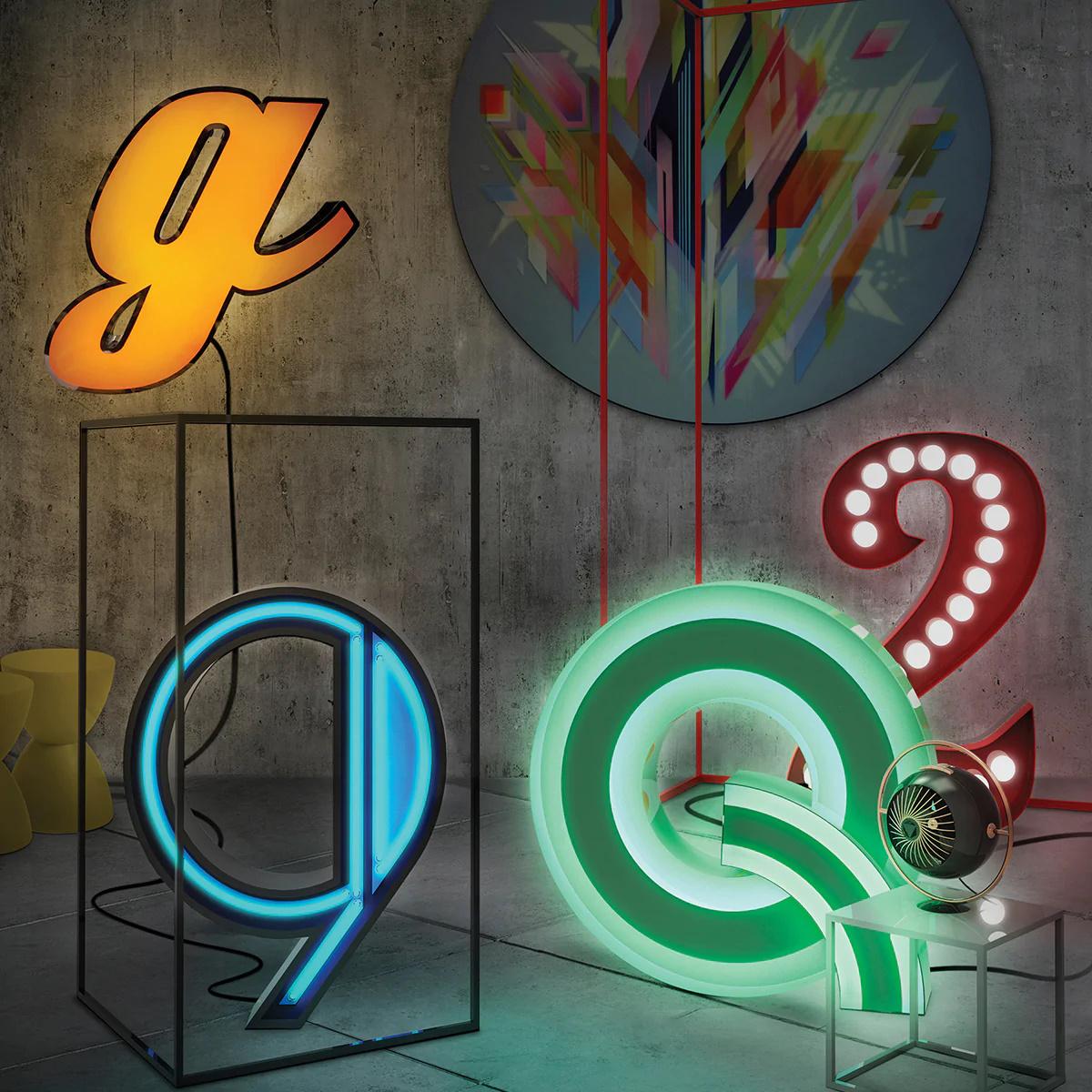 Lampes graphiques lettre F en vente 2