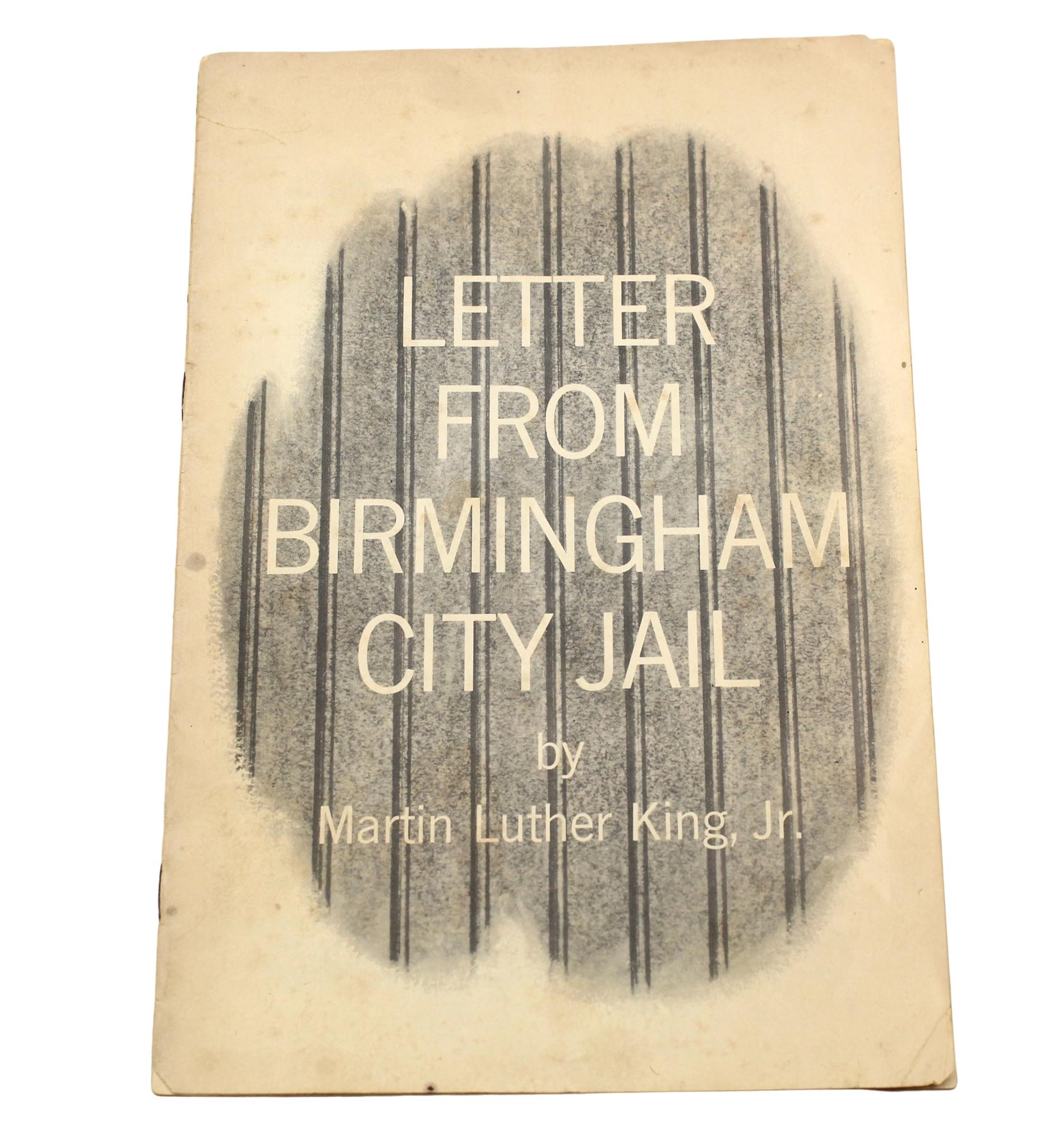 Letter From Birmingham City Jail par Martin Luther King Jr., Pamphlet imprimé Bon état - En vente à Colorado Springs, CO