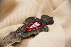 Letter opener in silver with engravings and enamel with symbols of Portugal