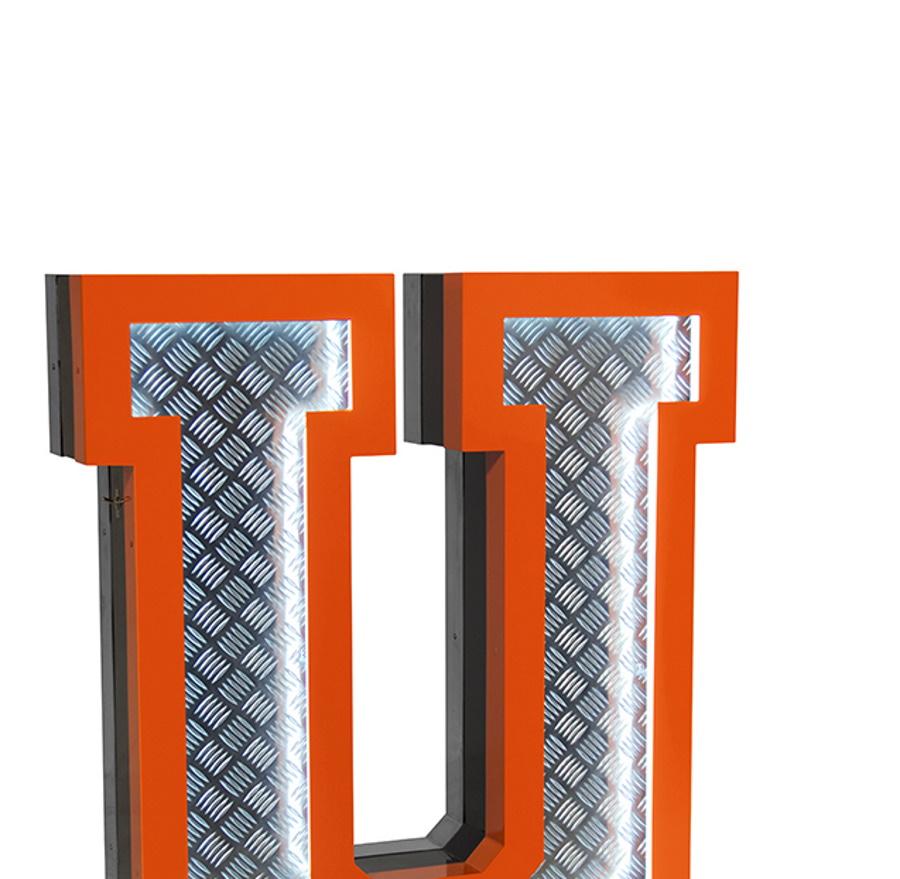 Letter U Graphics Lamps In New Condition For Sale In Saint-Ouen, FR