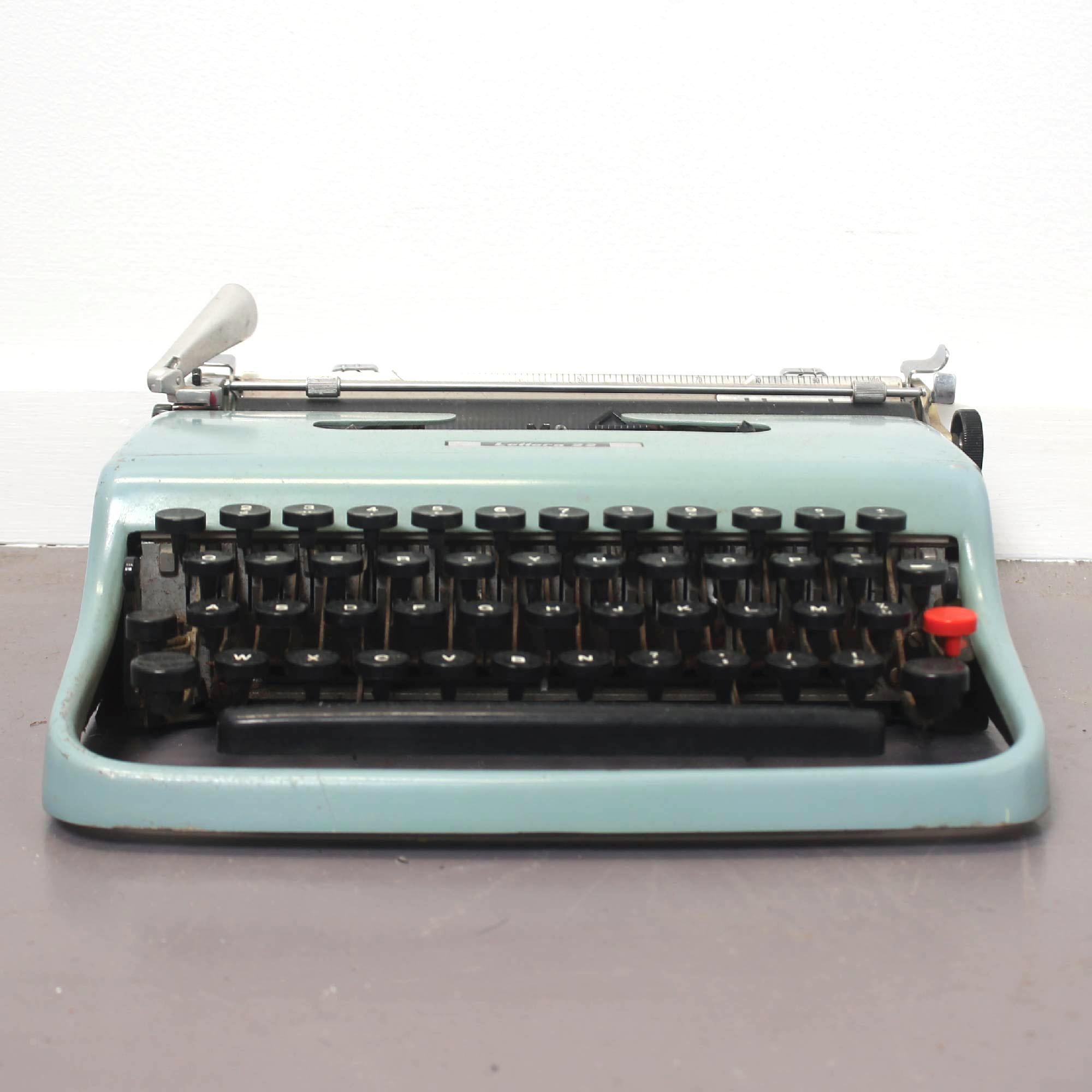 Lettera 22 Schreibmaschine von Marcello Nizzoli für Olivetti:: 1950 im Zustand „Gut“ in Byron Bay, NSW