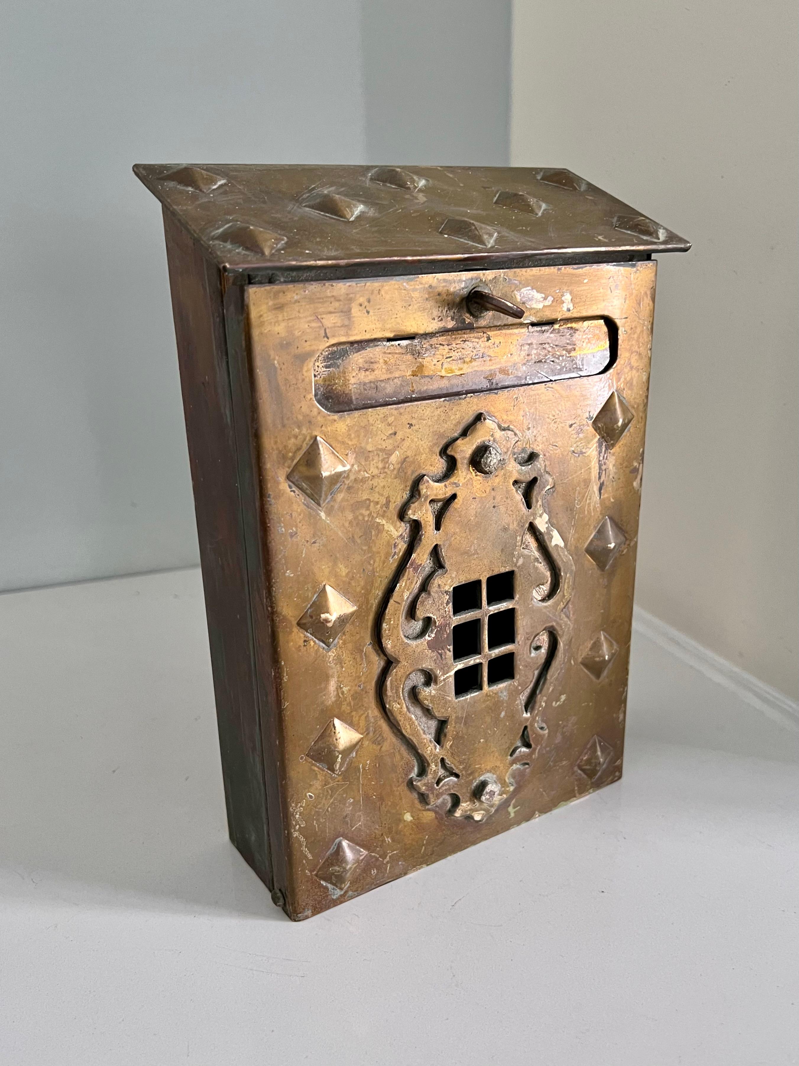 A beautiful and historic mailbox - a compliment to any entry or wall that receives mail... also useful in that place where you leave messages for outside guests, airbnb guests or in the house as a way to store certain items... be creative! the front