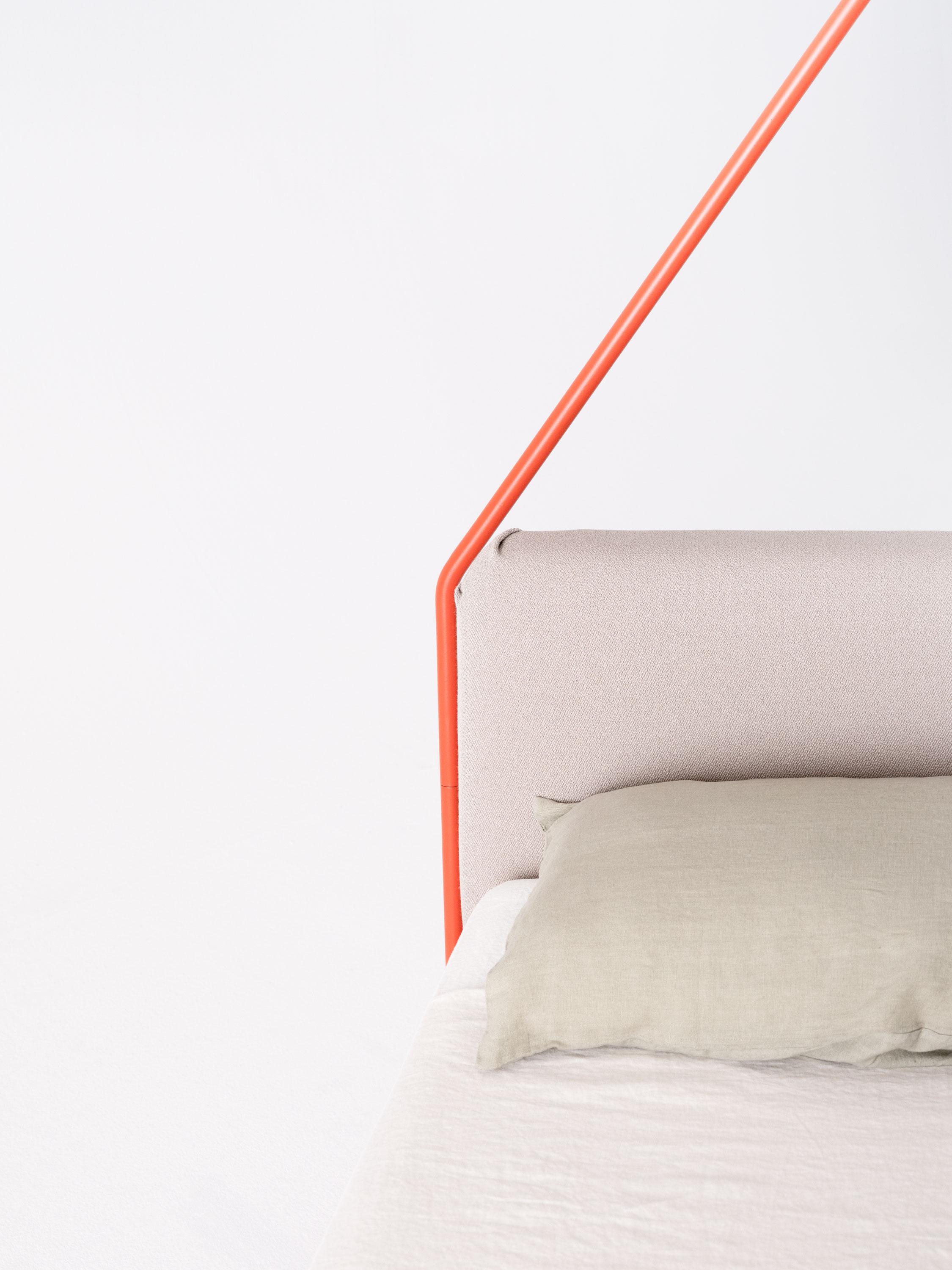 Contemporary Vetta Canopy Bed by Luca Madonini For Sale
