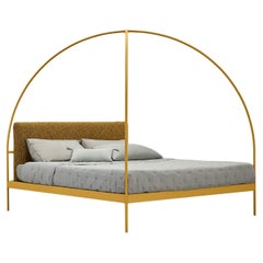 Cama con dosel Volta de Mario Scairato