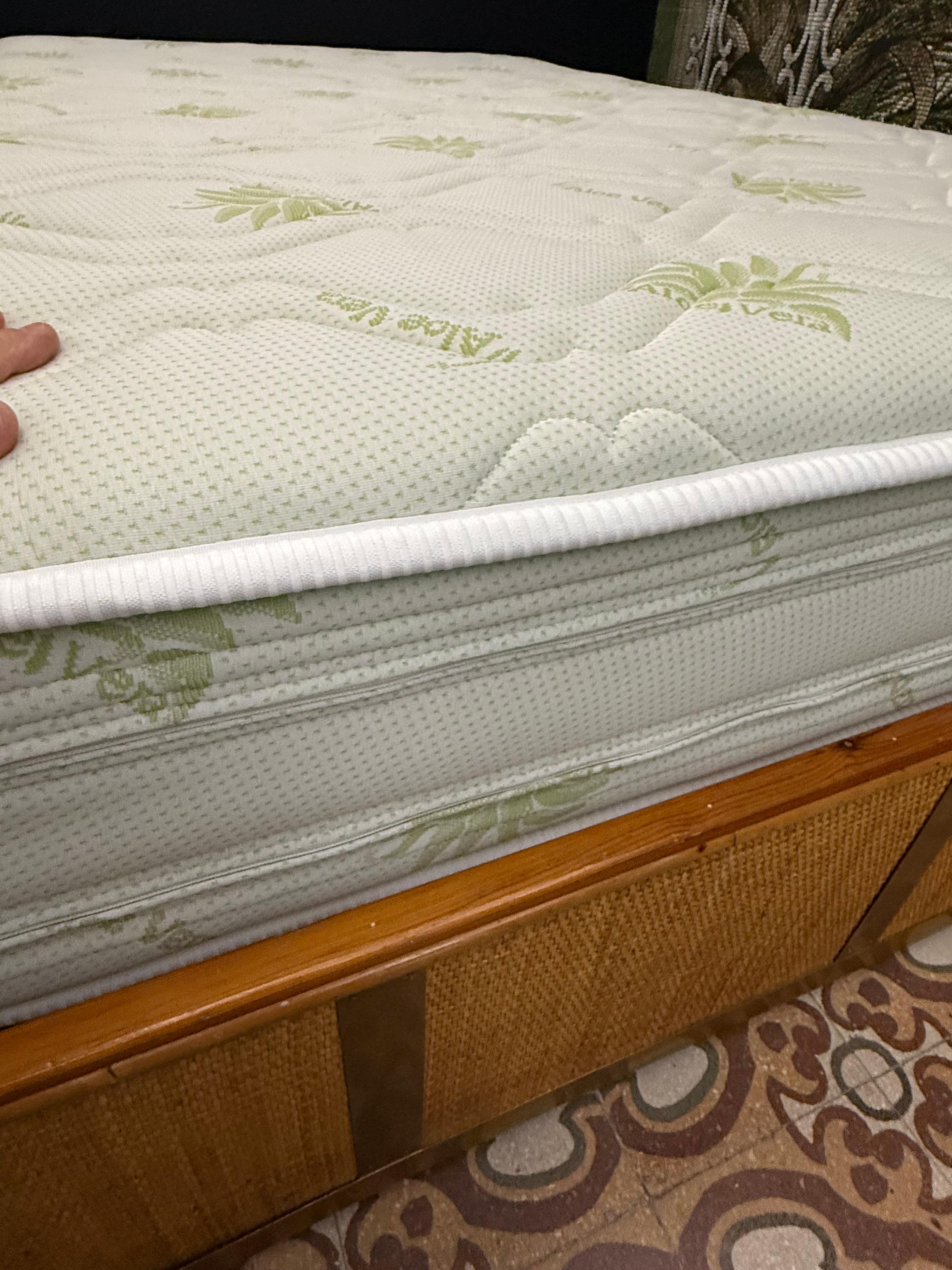 Laiton Lit français en bambou et laiton 1970 Italie en vente