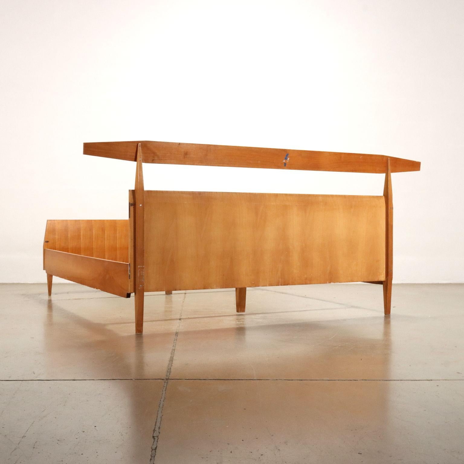 Letto Anni 60 Formica Impiallacciatura Mogano In Fair Condition For Sale In Milano, IT
