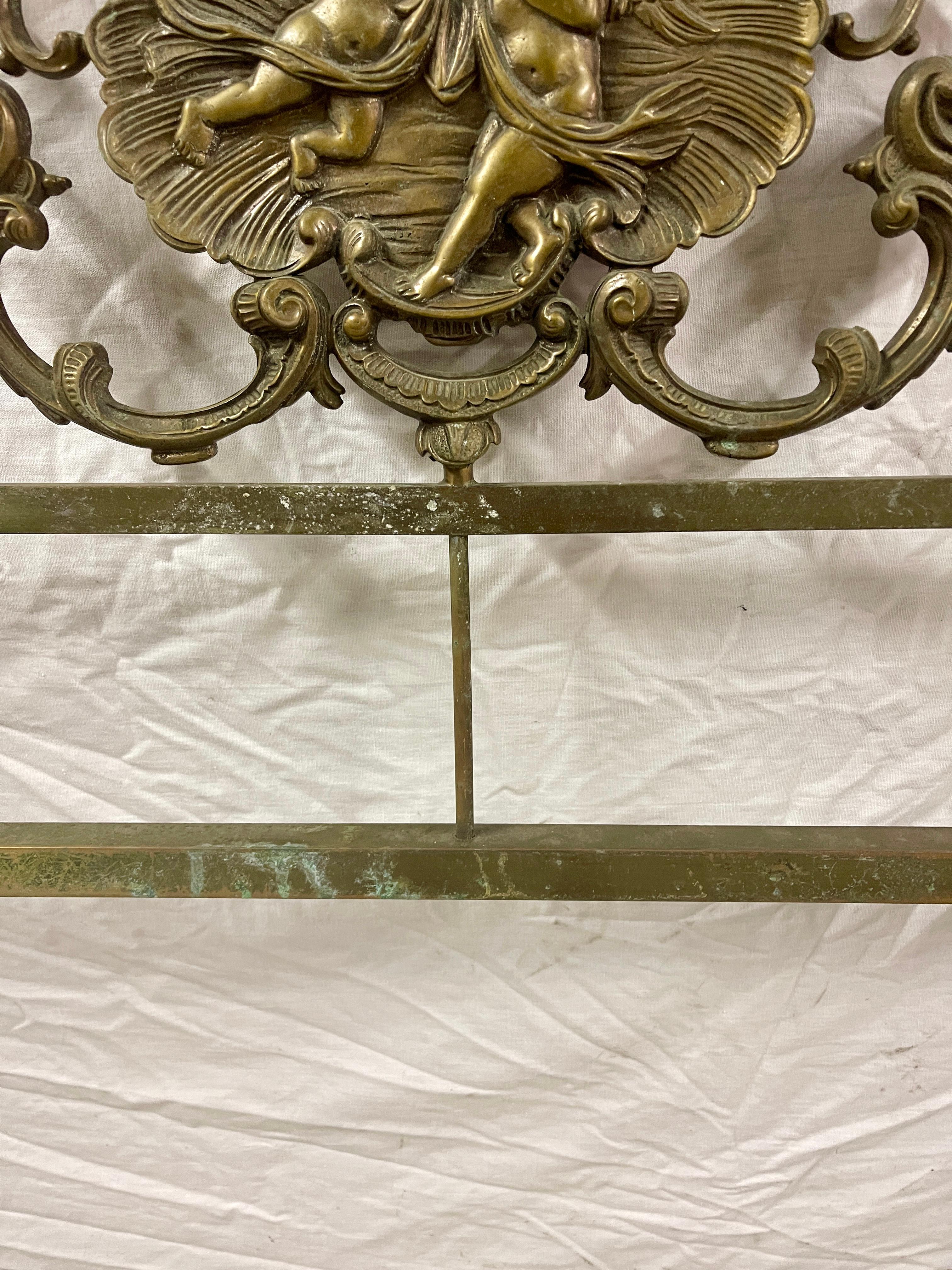 Wrought Iron Antique Italian wrought iron bed 19th century For Sale