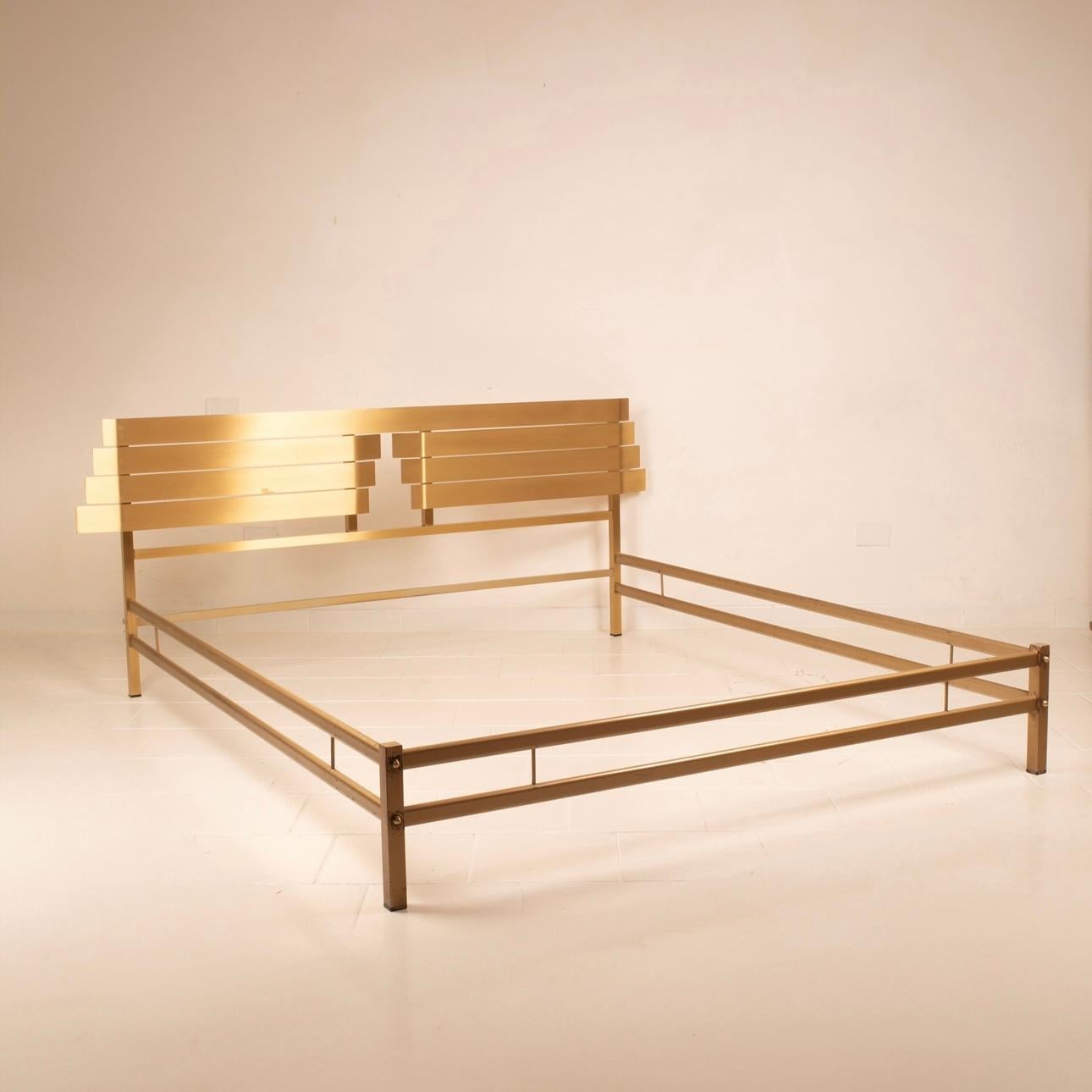 Armonia Bed Frame by Luciano Frigerio for Frigerio di Desio, 1976 For Sale 5
