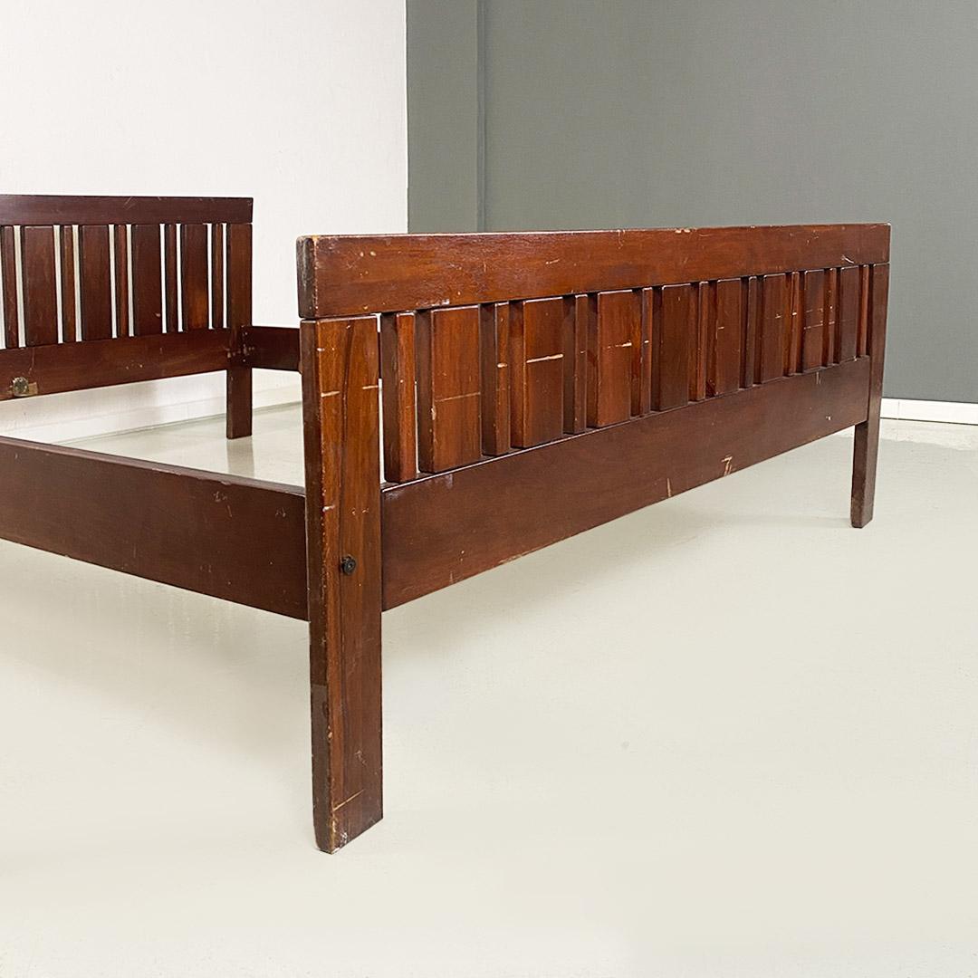 Hardwood Califfo bed in solid wood by Ettore Sottsass for Poltronova, ca. 1960. For Sale