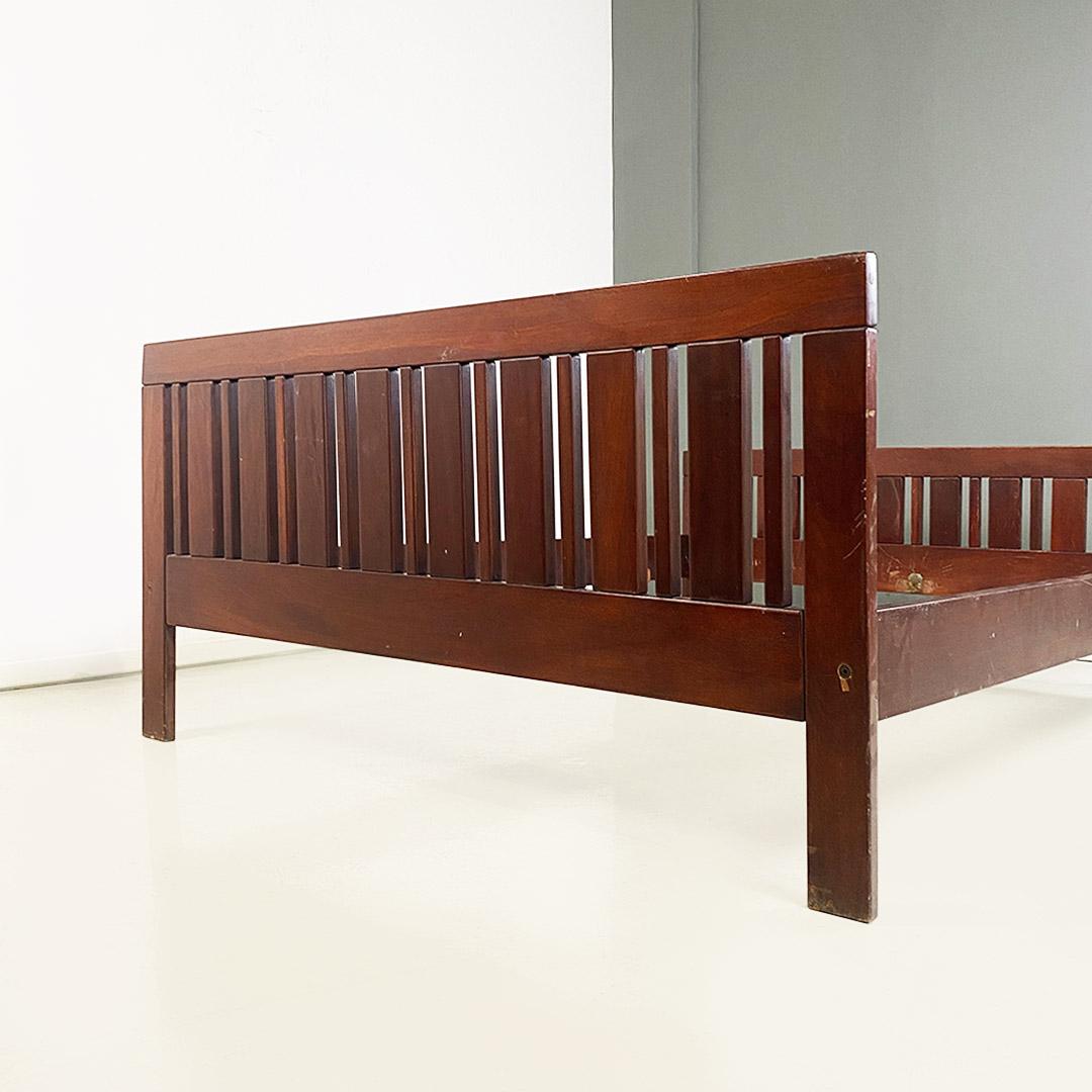 Califfo bed in solid wood by Ettore Sottsass for Poltronova, ca. 1960. For Sale 1