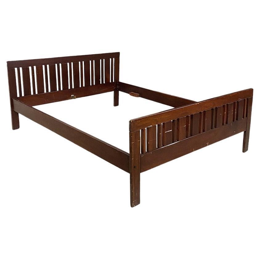 Cama Califfo italiana de madera maciza de mediados de siglo, Ettore Sottsass para Poltronova años 60