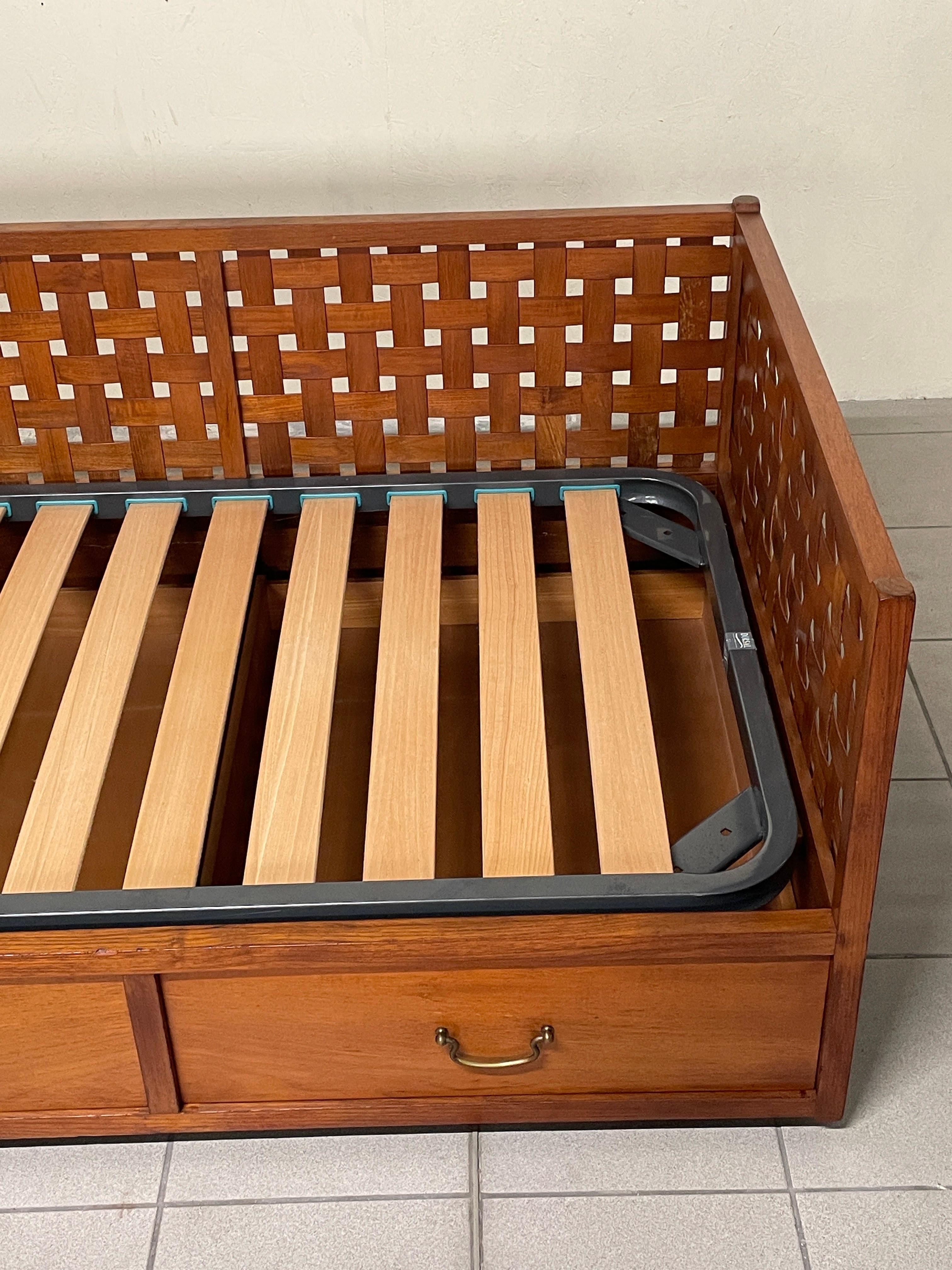 Lit à tiroirs des années 1960 par Tito Agnoli pour Mobilia, Italie Bon état - En vente à SAN PIETRO MOSEZZO, NO