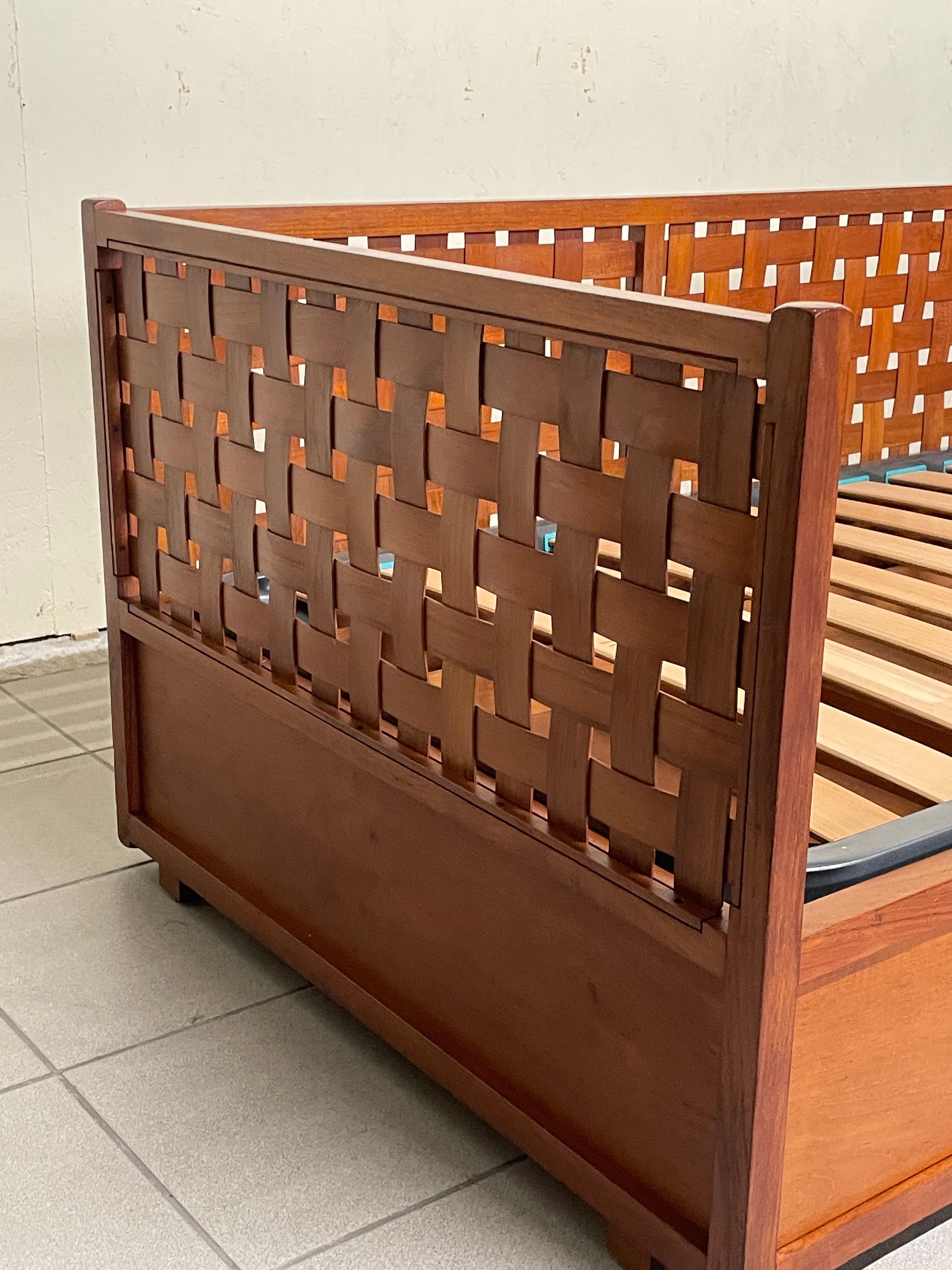 Teck Lit à tiroirs des années 1960 par Tito Agnoli pour Mobilia, Italie en vente