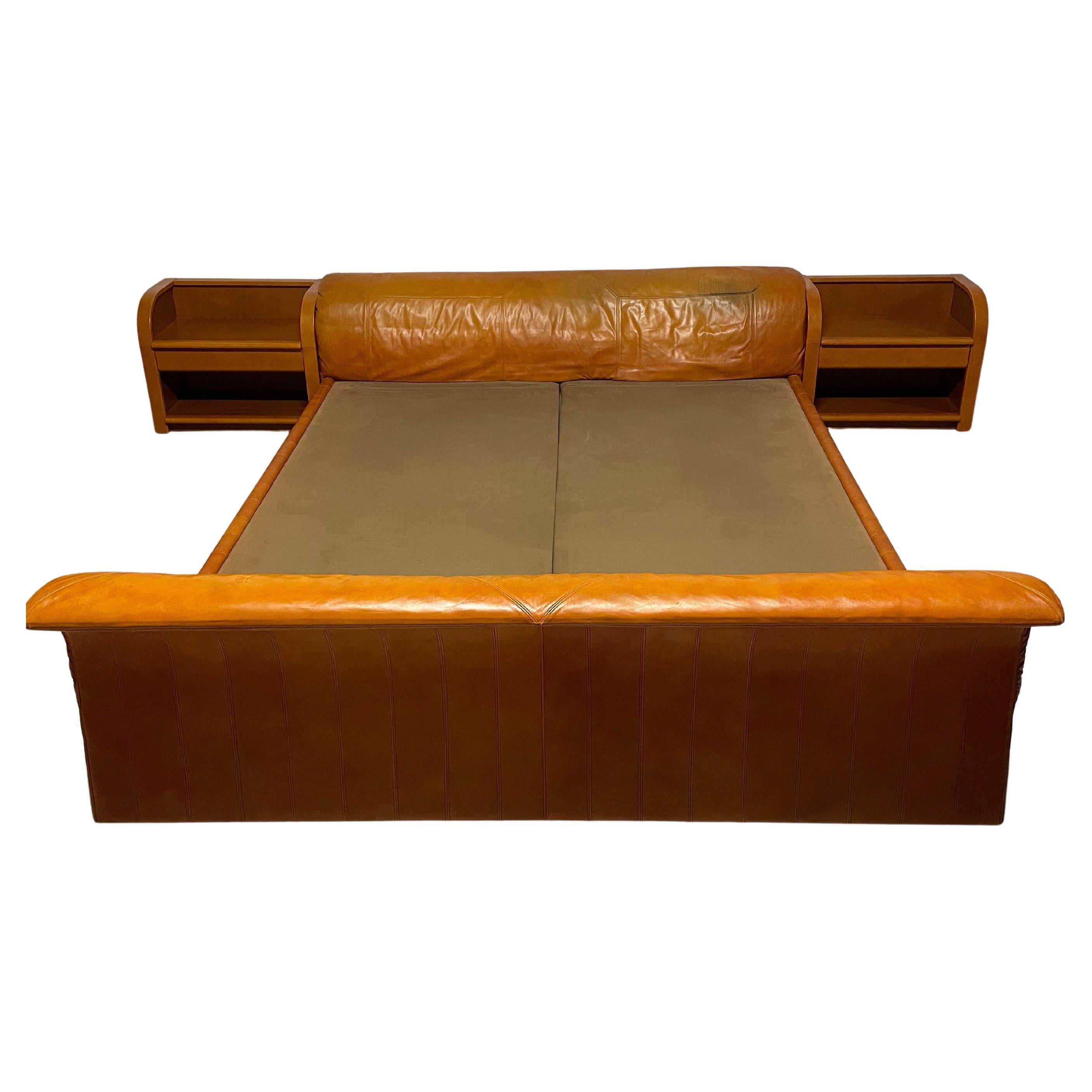 Bed with bedside tables from the 1970s by Luigi Massoni for Poltrona Frau