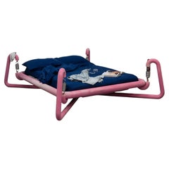 Letto con molle di Marzio Cecchi, versione rosa, 1970