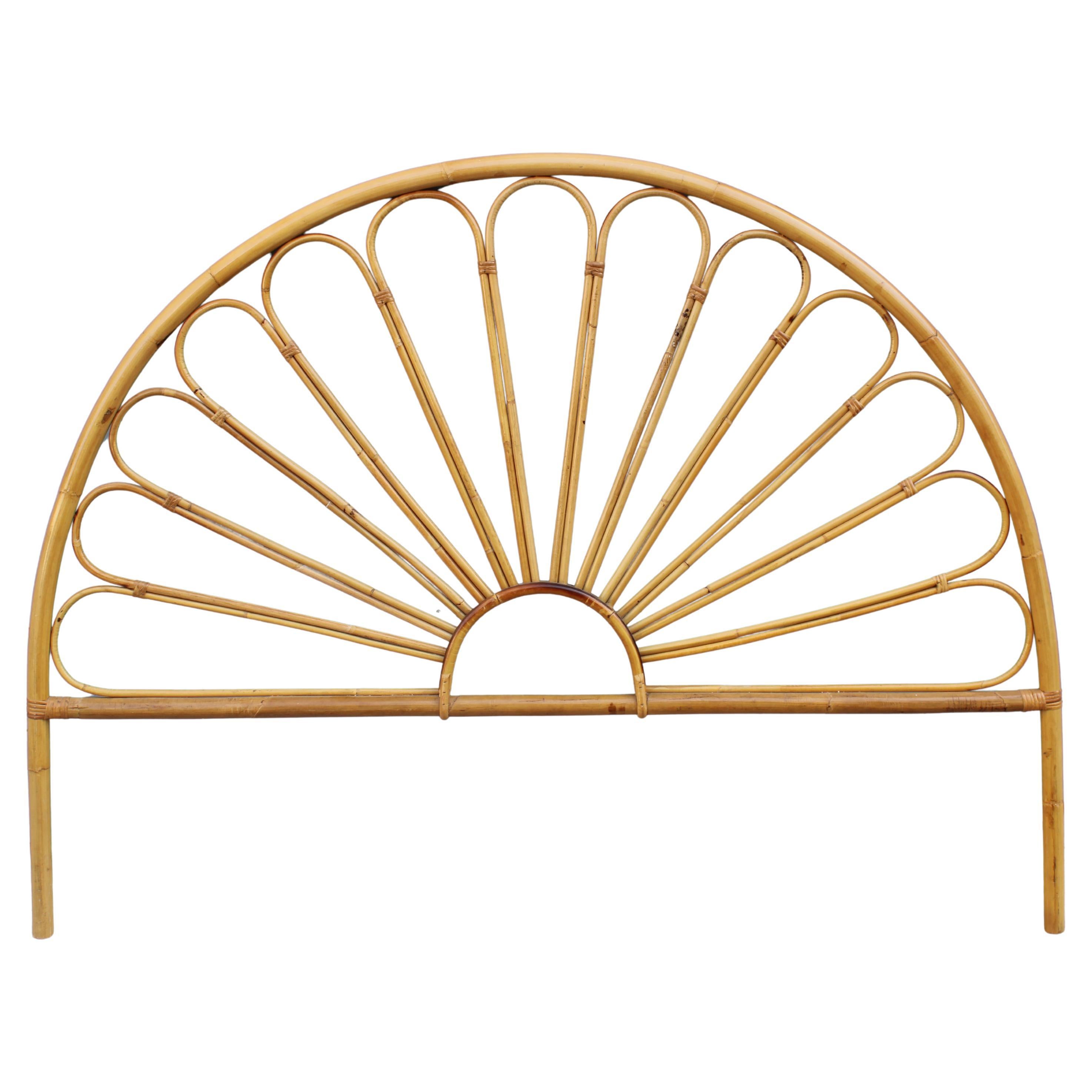Lit décoratif en bambou incurvé Design italien 1950s Mid-century en vente