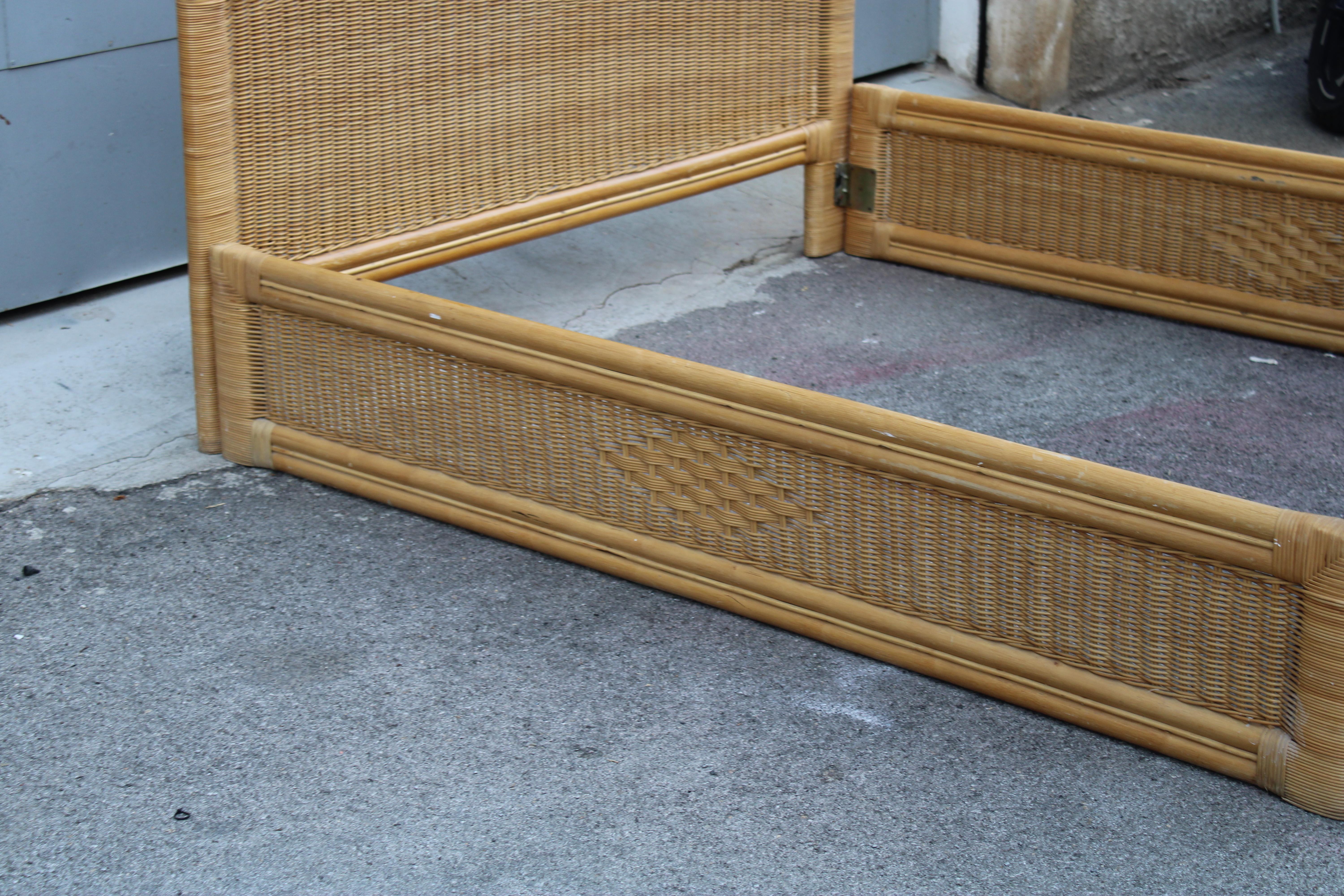Lit italien en bambou et osier 1970 Tommaso Barbi Design Bon état - En vente à Palermo, Sicily