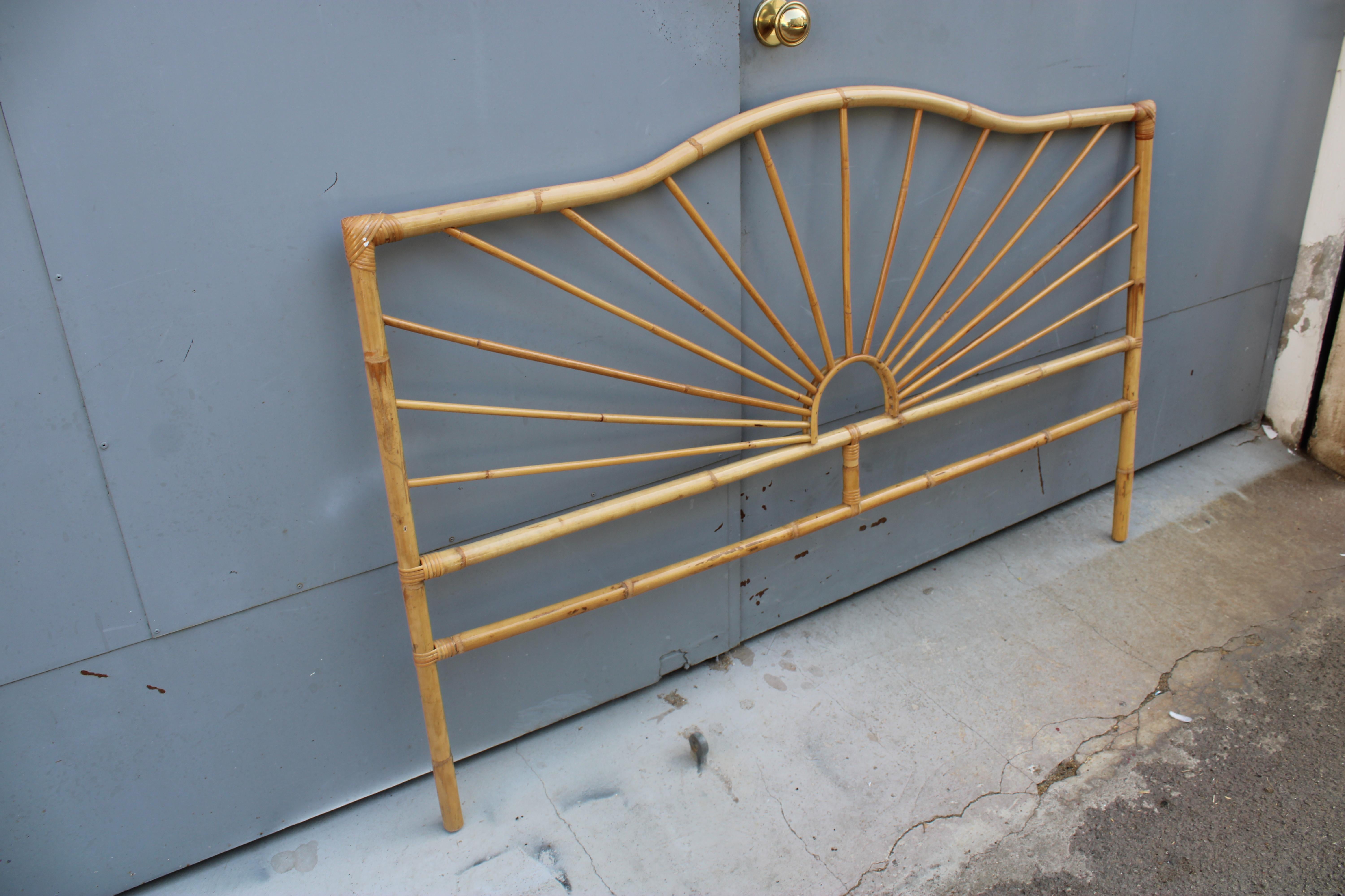 Bambou Lit italien en bambou 1950  Courbé en vente
