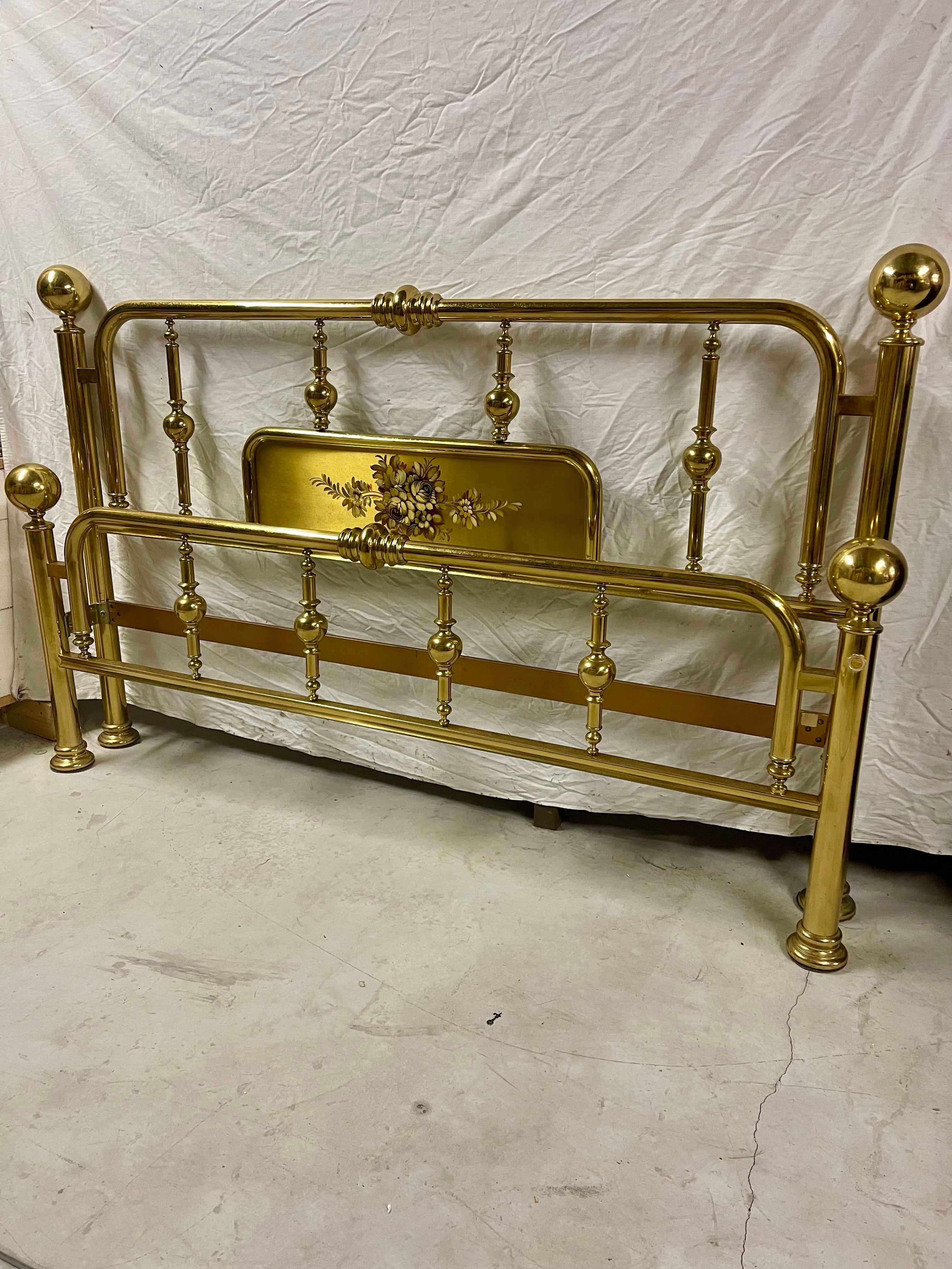 Brass Gilded brass bed de design Italian Victorian style vintage 60's For Sale