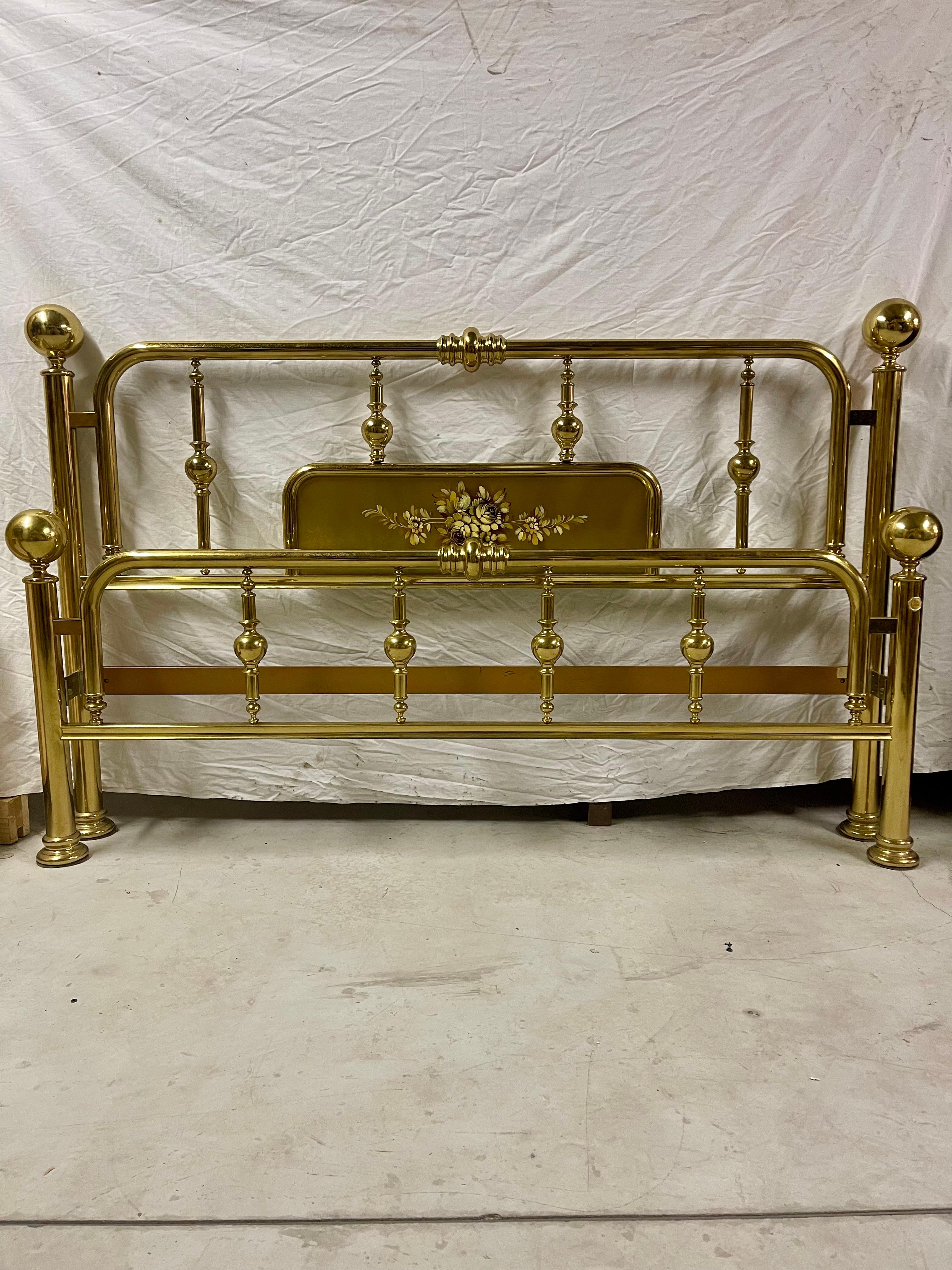 Gilded brass bed de design Italian Victorian style vintage 60's For Sale 3
