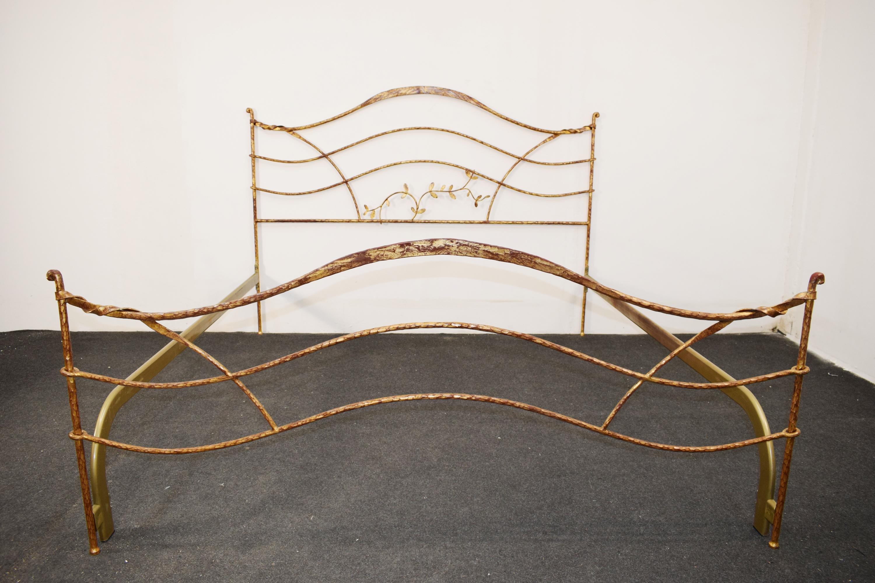 Cama de matrimonio Banci, Italia, años 70. Moderno de mediados de siglo en venta