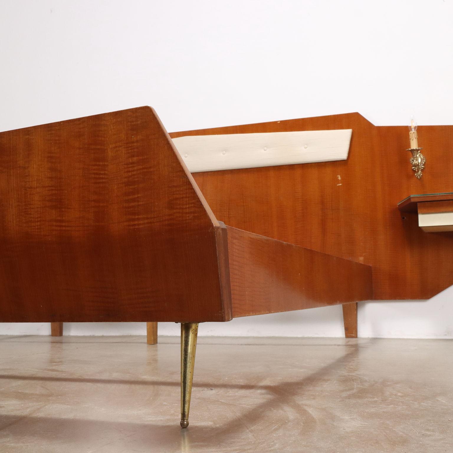 Doppelbett mit Nachttischchen, 1950-60er Jahre im Angebot 2