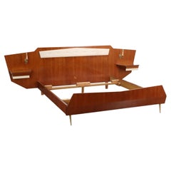 Cama doble con mesillas de noche, años 50-60