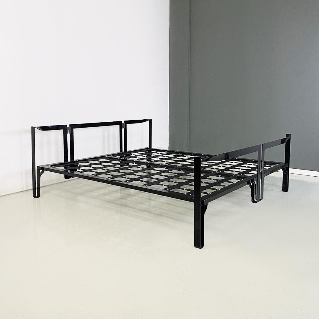 Mid-Century Modern Vanessa double bed in black metal by Tobia Scarpa for Gavina, ca. 1960.