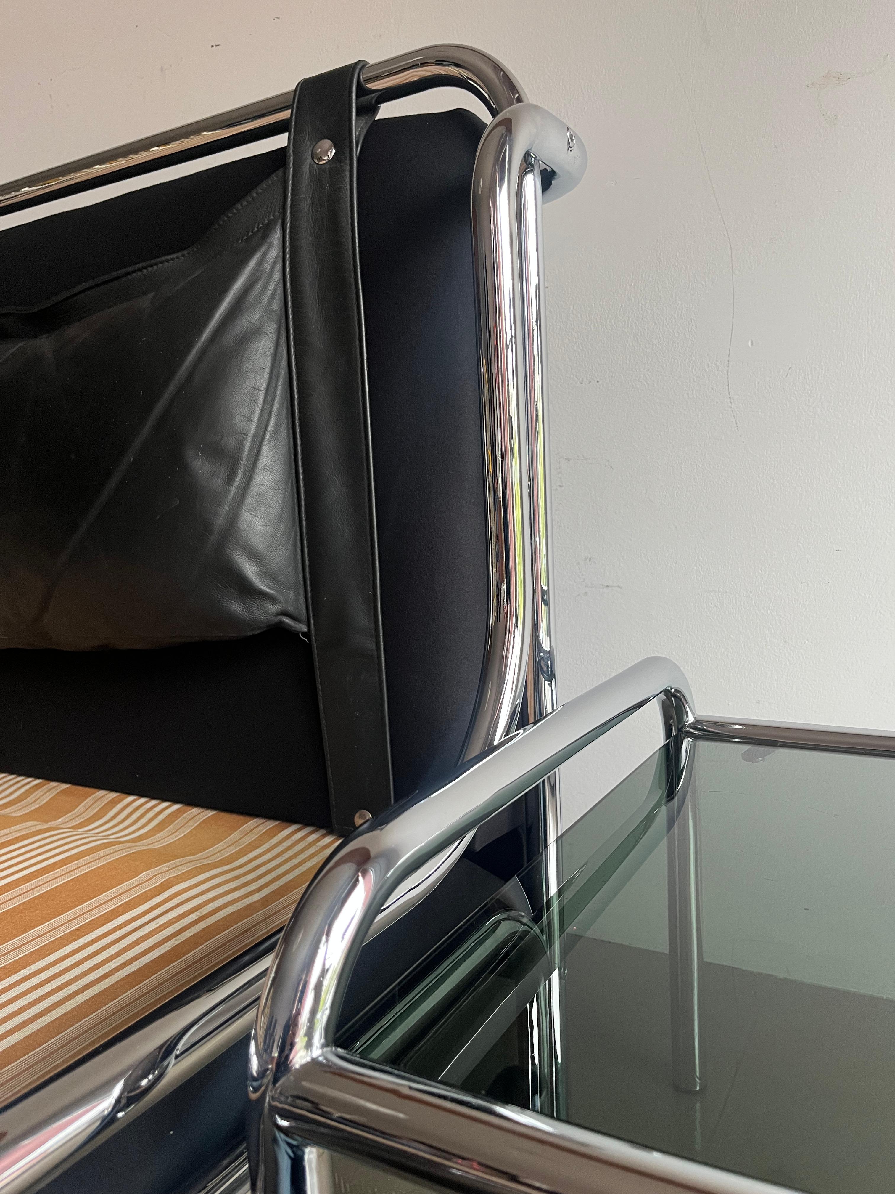 Letto con comodini - mod. Stringa design Gae Aulenti per Poltronova 5