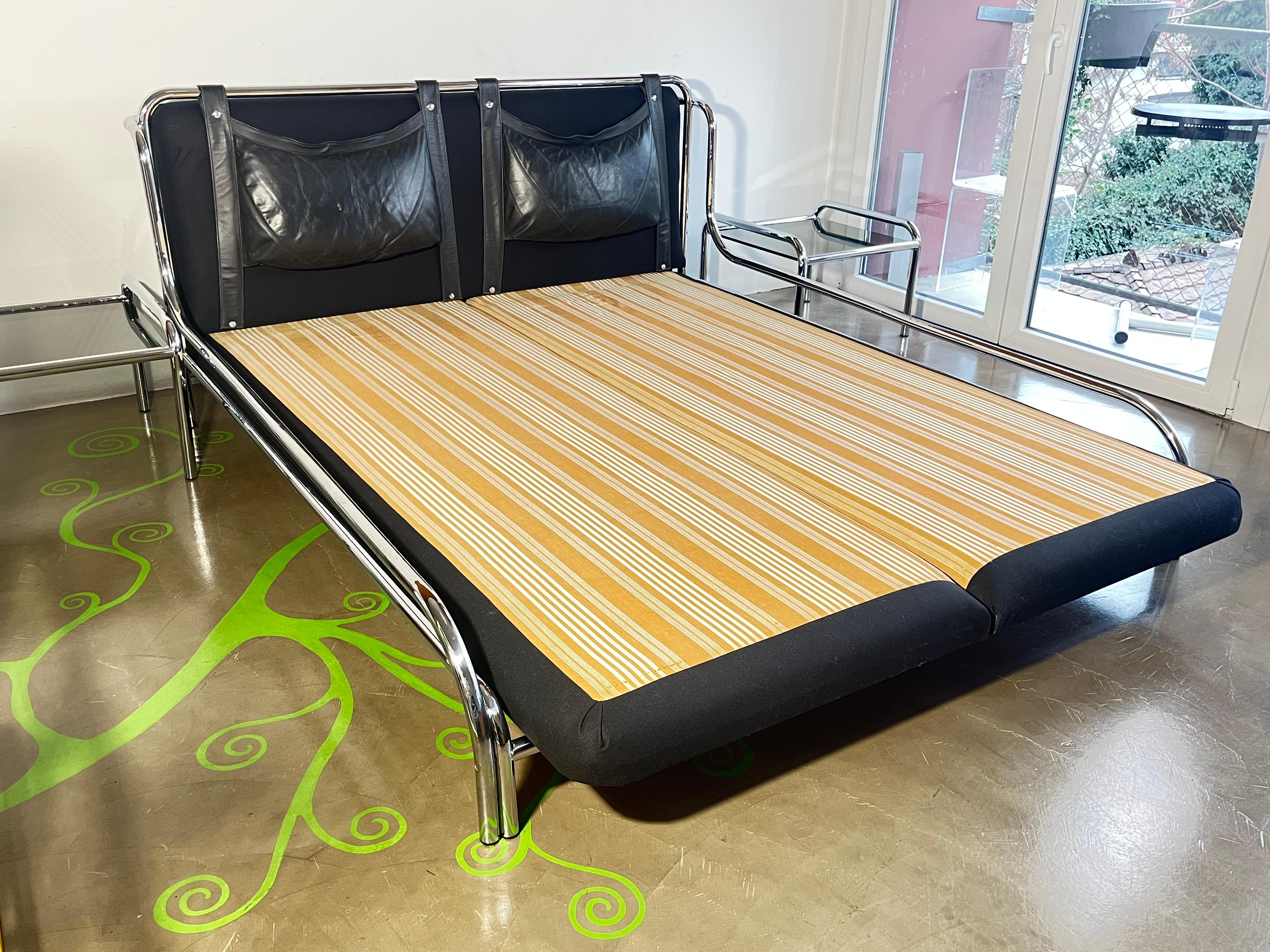 Letto con comodini - mod. Stringa design Gae Aulenti per Poltronova 8