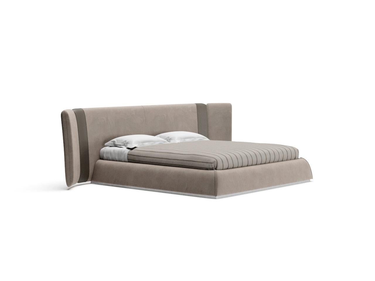 Contemporary Morrison 180x200 nubuck leather bed with one-movement bed base For Sale