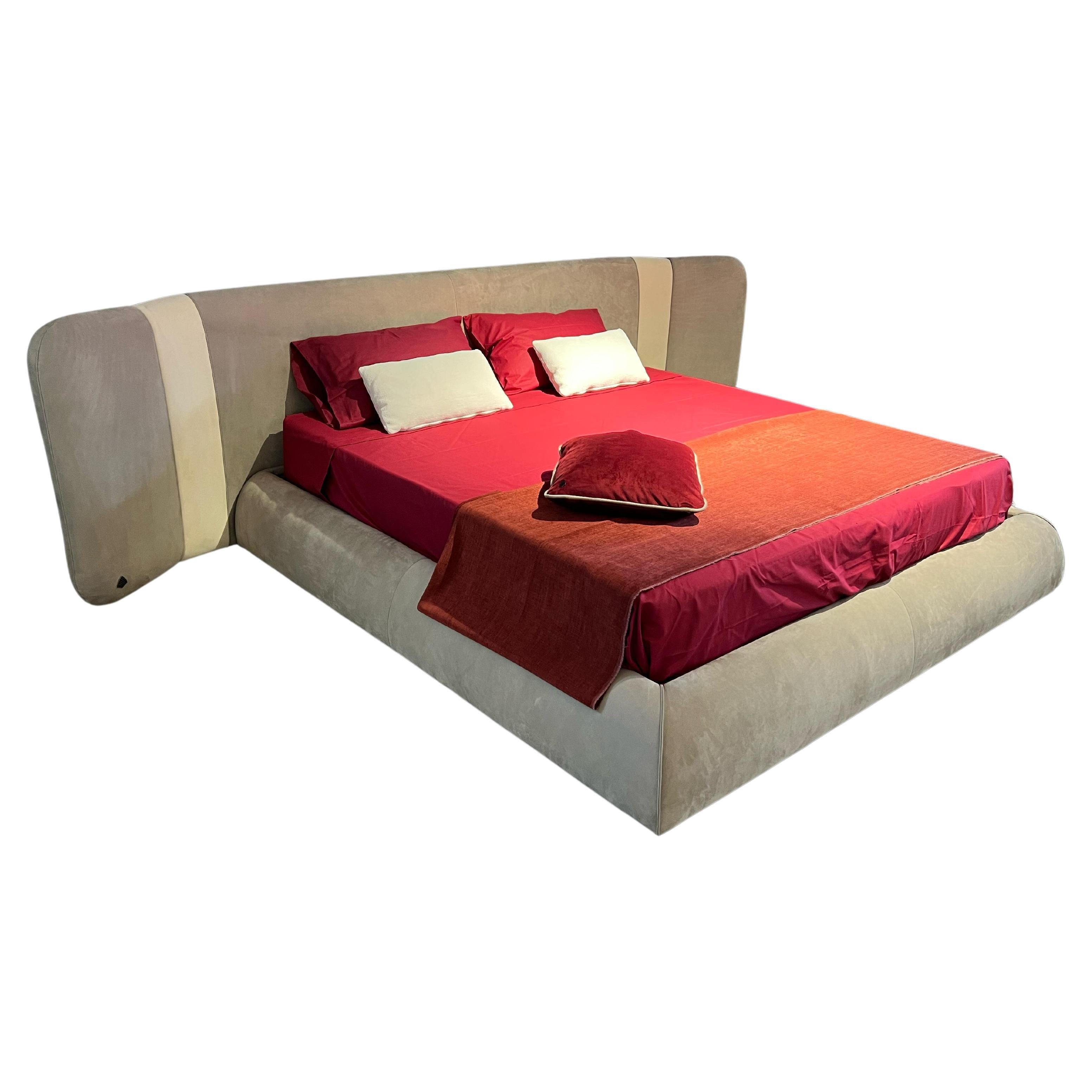 Morrison 180x200 nubuck leather bed with one-movement bed base For Sale