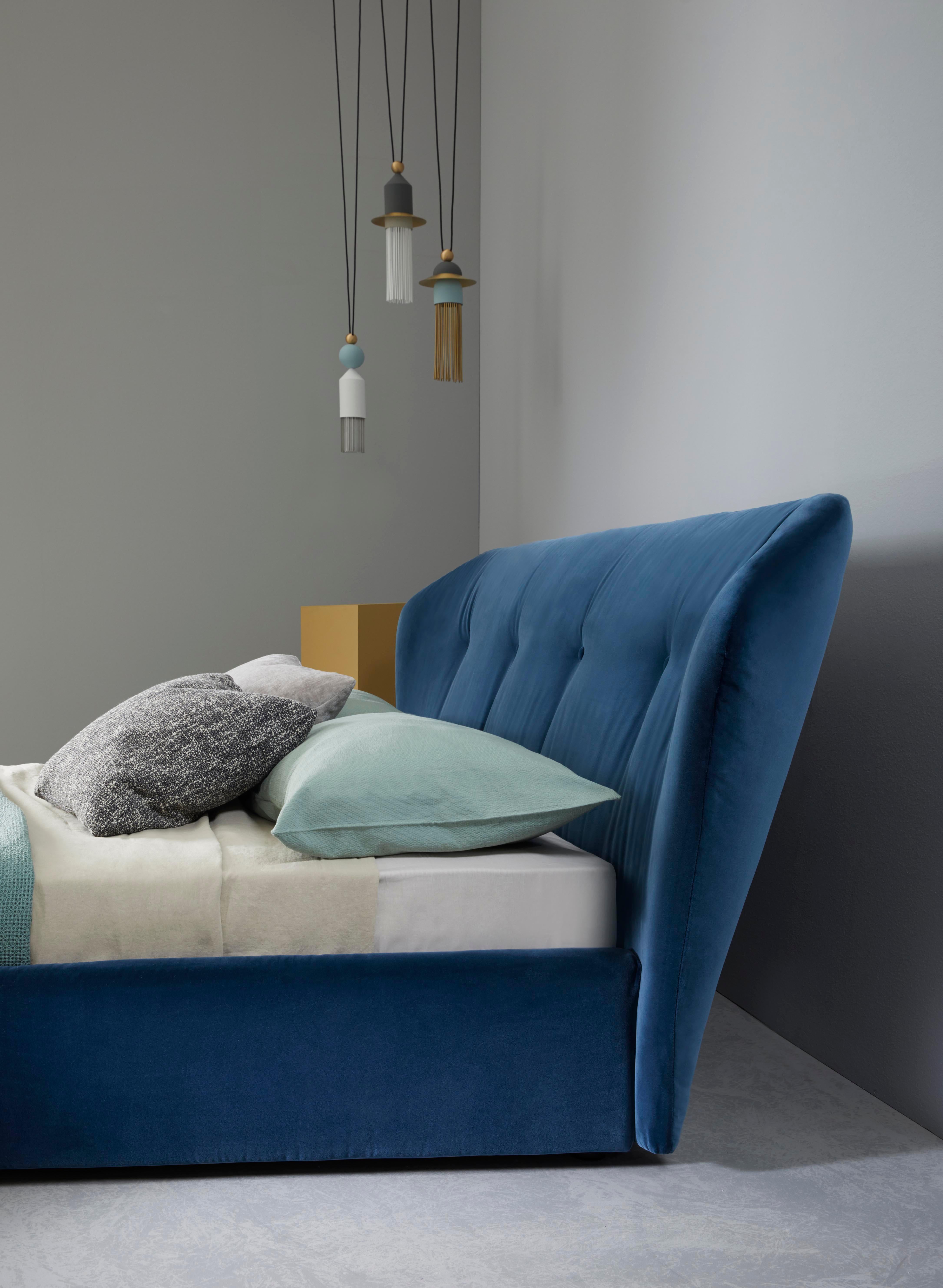 Modern Letto New York Air Bed King Size in Vegas Velvet Dark Blue Upholstery  For Sale