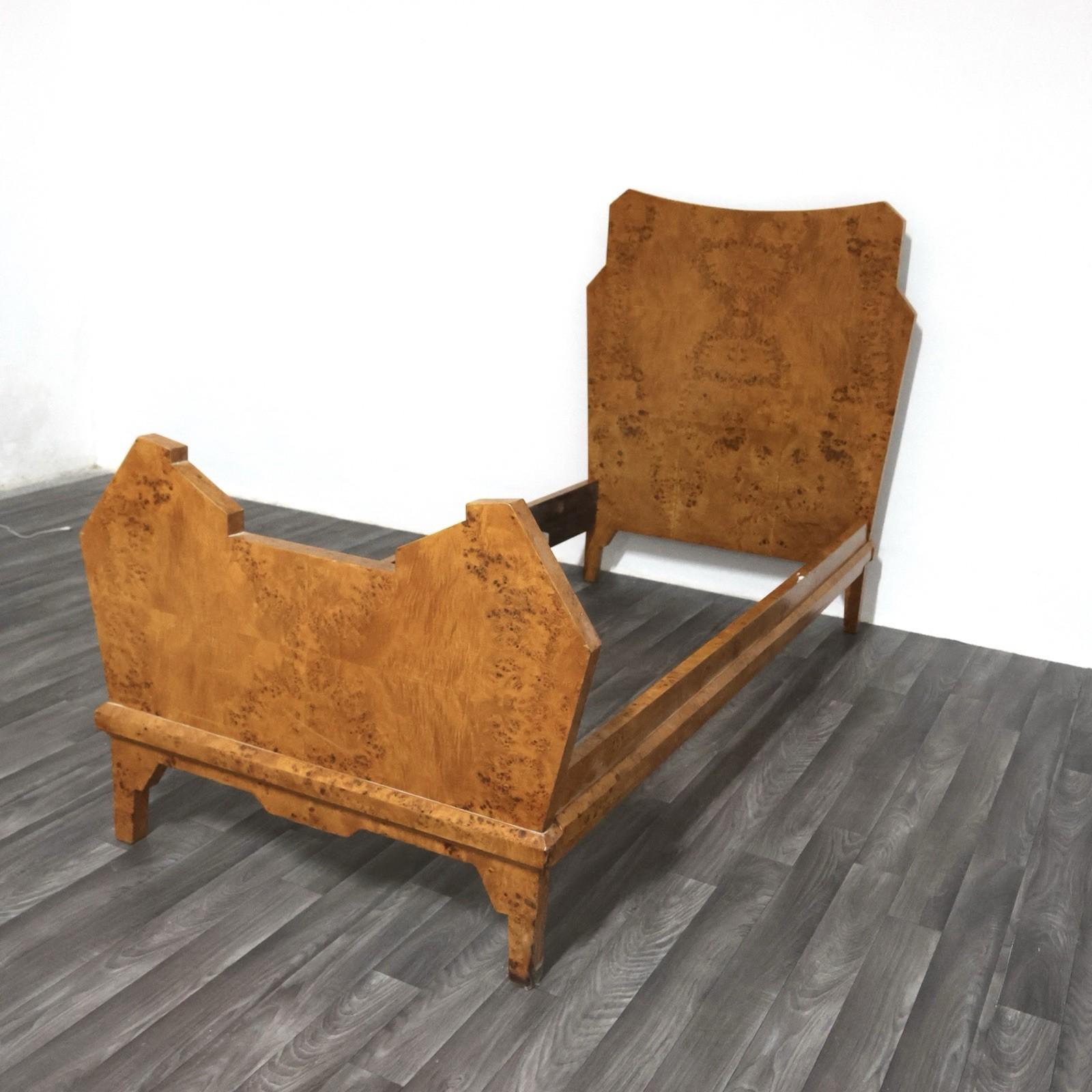 Letto Singolo Art Decò Cubista In Radica Di Betulla Design Anni '30/40 im Zustand „Gut“ im Angebot in Taranto, IT