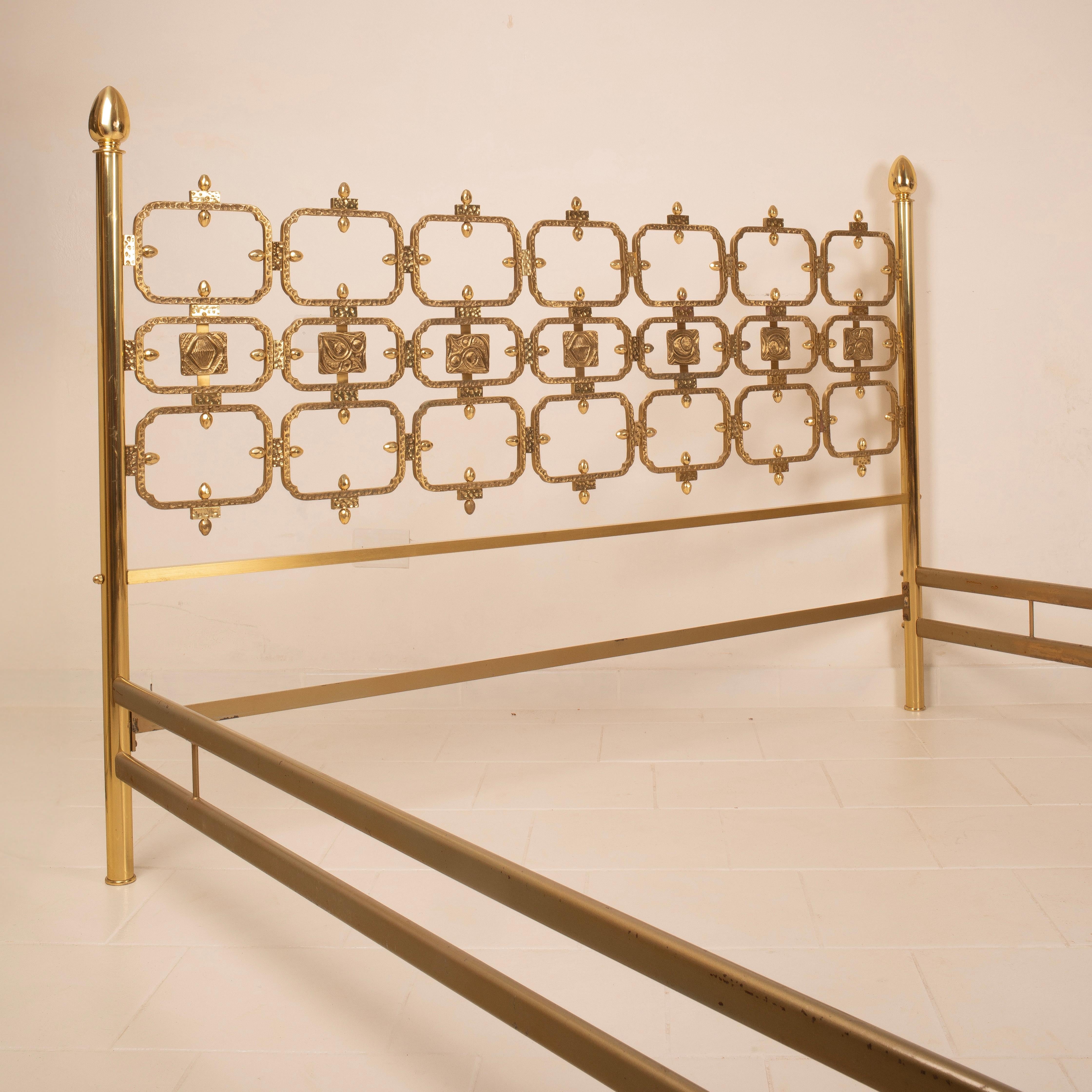 Thailandia Sculptural Brass Bed Frame by Frigerio Ciansky e Shelba Italy 1960 in vendita 8
