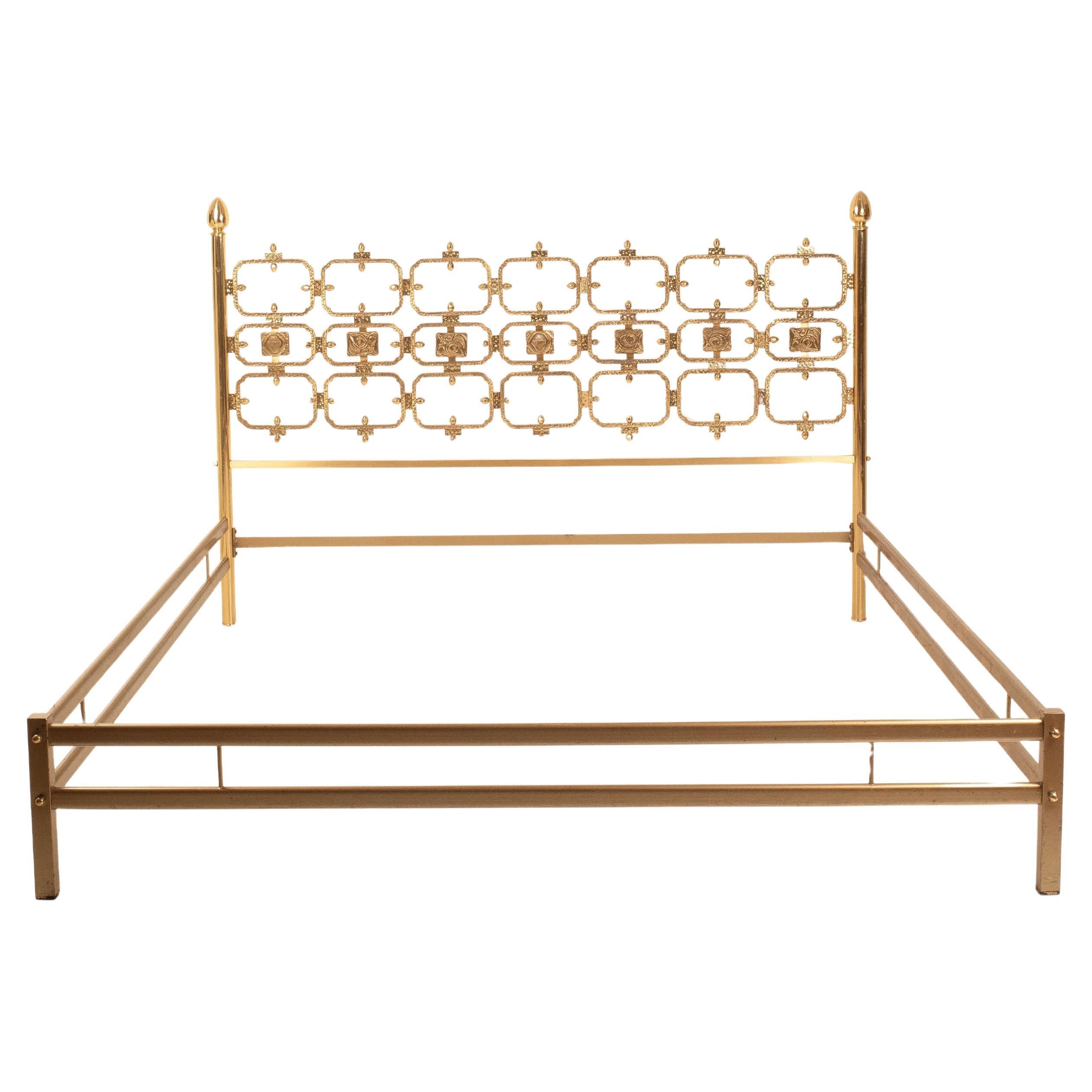 Thailandia Sculptural Brass Bed Frame by Frigerio Ciansky e Shelba Italy 1960 in vendita