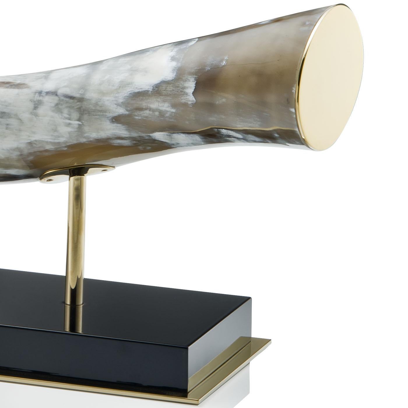 Lacquered Leuca Sculpture in Corno Italiano, Black Lacquer and Chromed Brass, Mod. 1610 For Sale