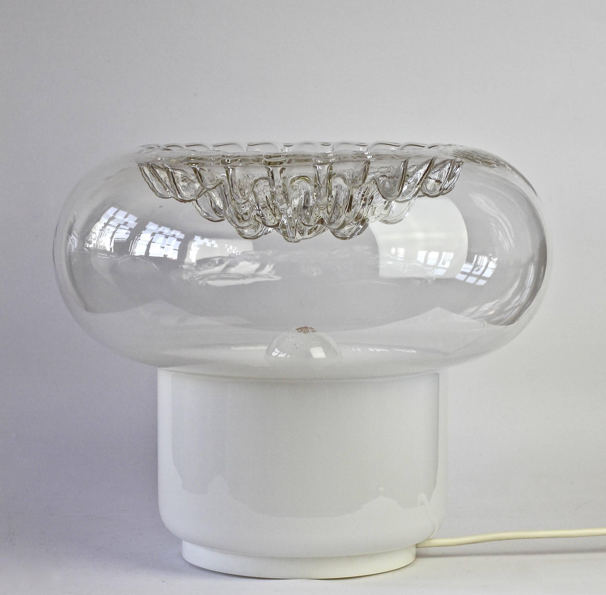 Mid-Century Modern 1970s Toni Zuccheri for VeArt (attri.) Large Italian Textured Glass Table Lamp