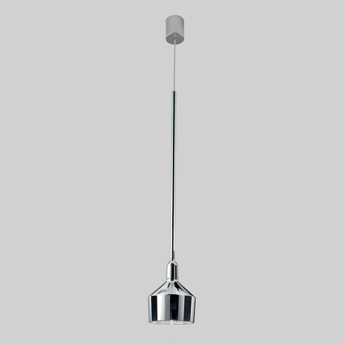 Arik Levy designed the Beamer pendant in 2013 to be a clever, multivariable pendant system. While the Beamer Pendant looks great as a standalone, the versatile pendant can be customized into three and five multipoint systems and comes in two sizes.
