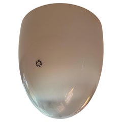Lampada da soffitto Leucos Vetro Doublé disegnata da Roberto Pamio nel 1962.