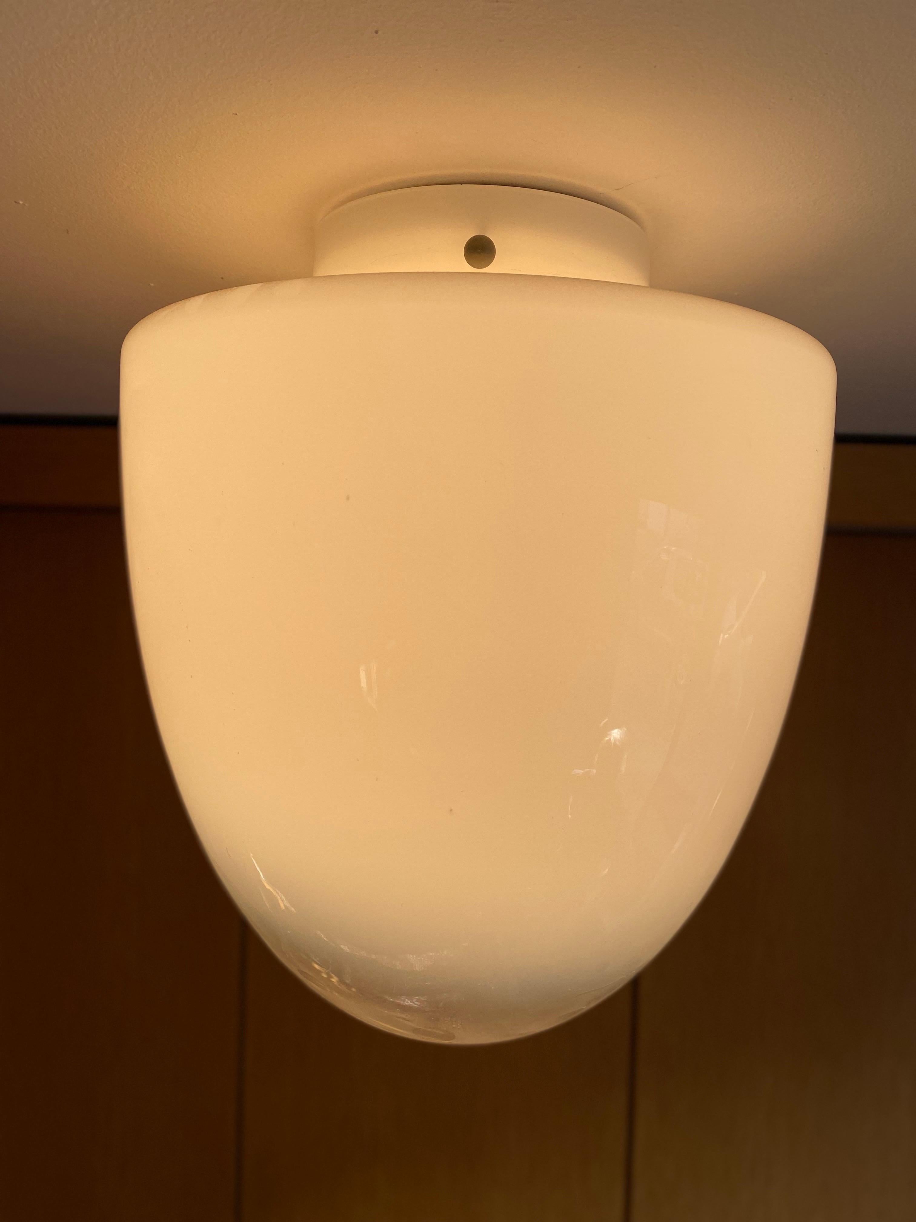 Verre Plafonnier Leucos Vetro Doublé conçu par Roberto Pamio en 1962. en vente