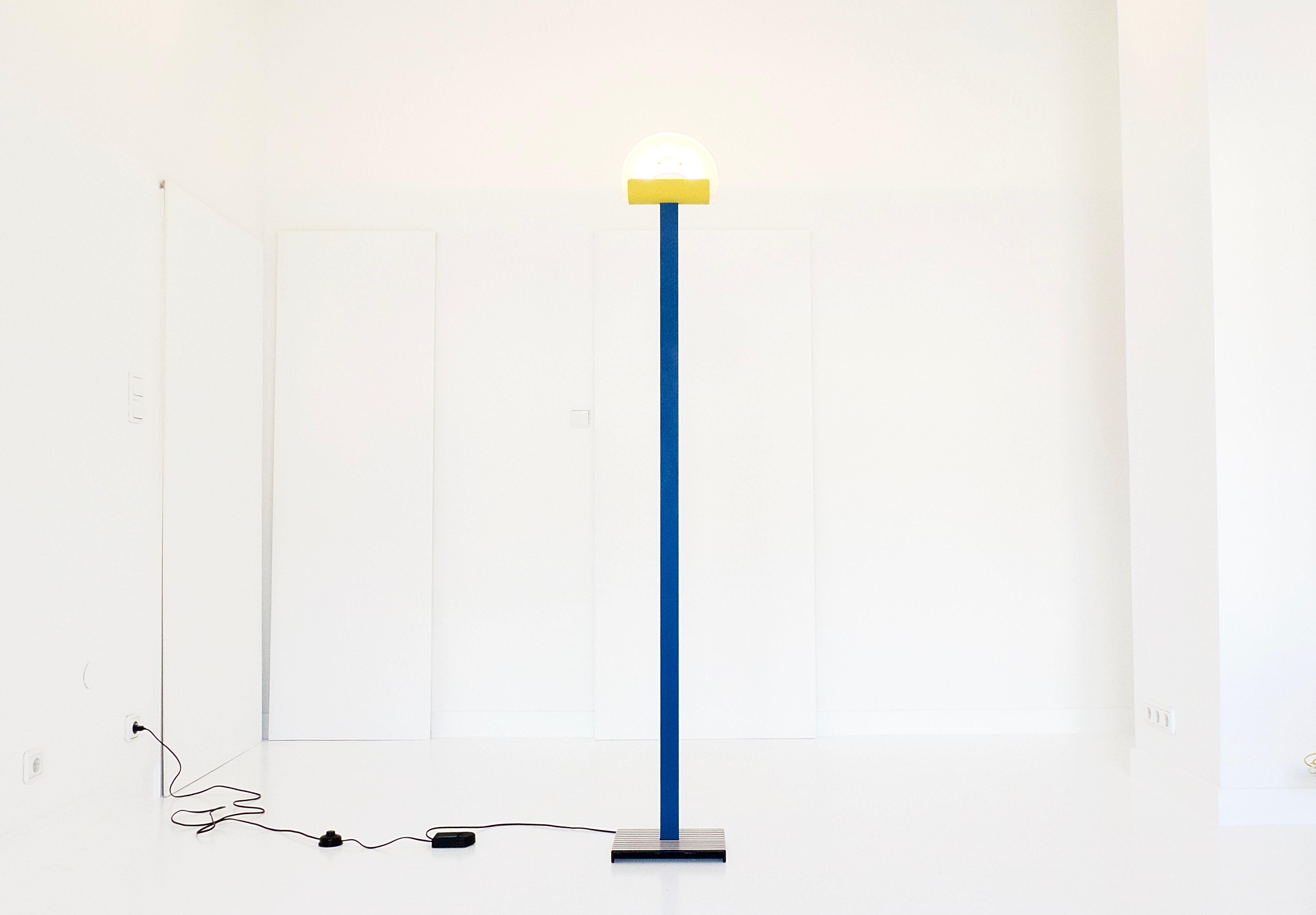 Post-Modern Leucos Floor Lamp with Vetri Murano Glass Shade Customized in Memphis Colors