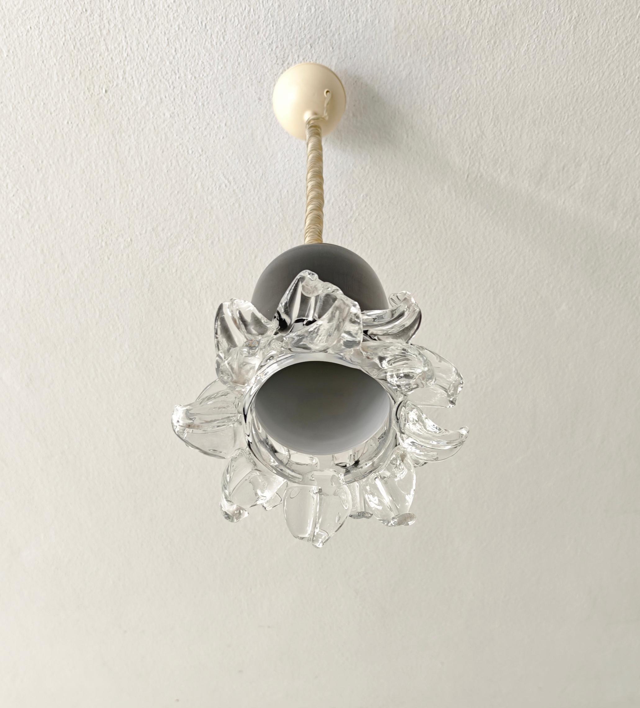 Vetro di Murano Lampada a sospensione in vetro di Murano Leucos Design Italia anni '70 Mid-Century Modern in vendita