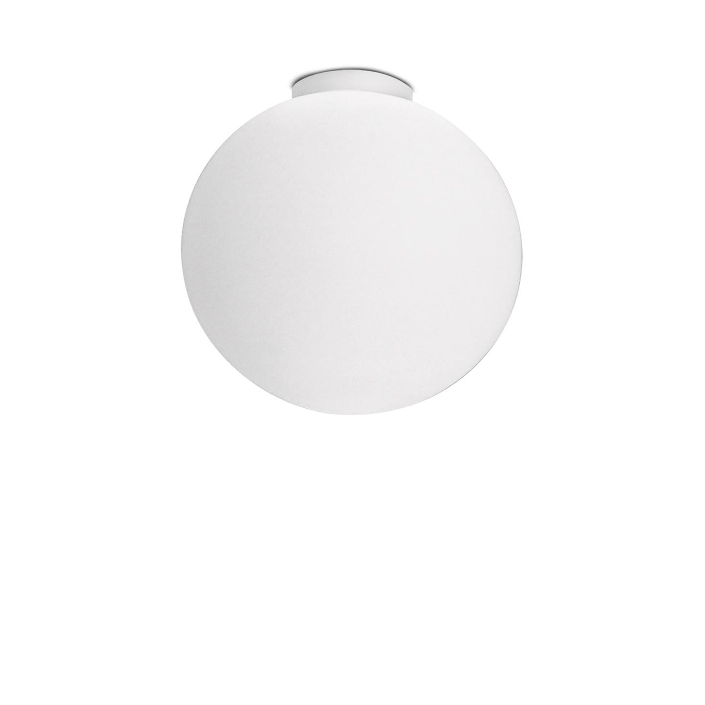 A minimal design that seems to float delicately in your space, Sphera ceiling lamp is made of hand blown Italian glass. Matteo Thun designed Sphera in 2000 as a simple, slightly flattened oval shape that emphasizes the remarkable quality that goes