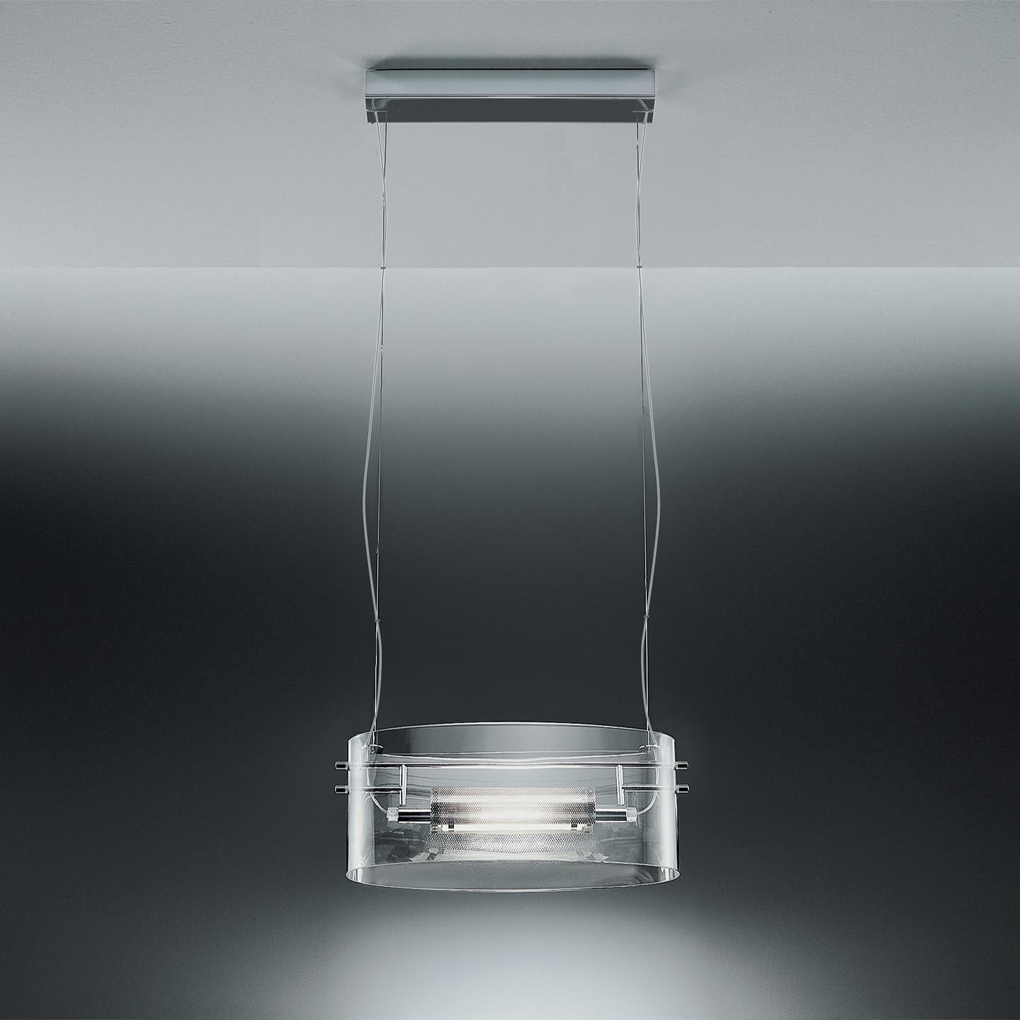 The Vittoria pendant is an icon of Leucos design and brings a piece of history into your home or office. Vittoria was designed in 1992 by Toso, Massari & Associates and has become an inspiration for creating multiple light source options from the