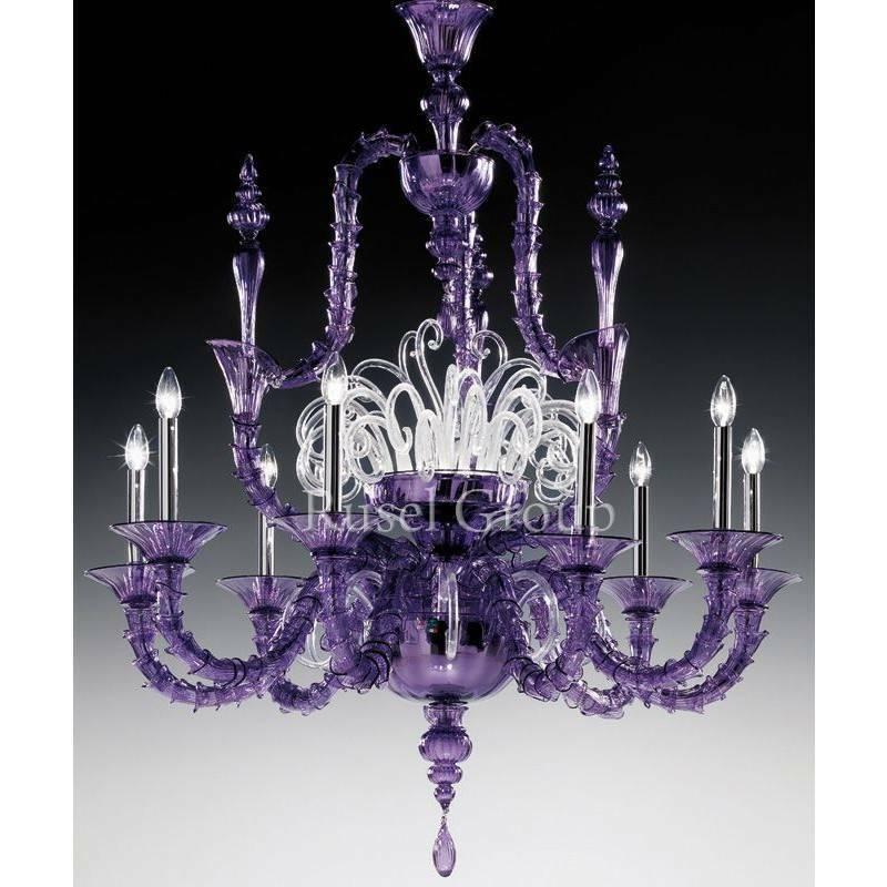 Il lampadario Vivaldi è stato creato da Francesco Dei Rossi per il marchio italiano di illuminazione De Majo. Guido de Majo fondò de Majo nel 1947 sull'isola veneziana di Murano, un'isola con una lunga storia nell'arte vetraria. Il marchio ha sempre