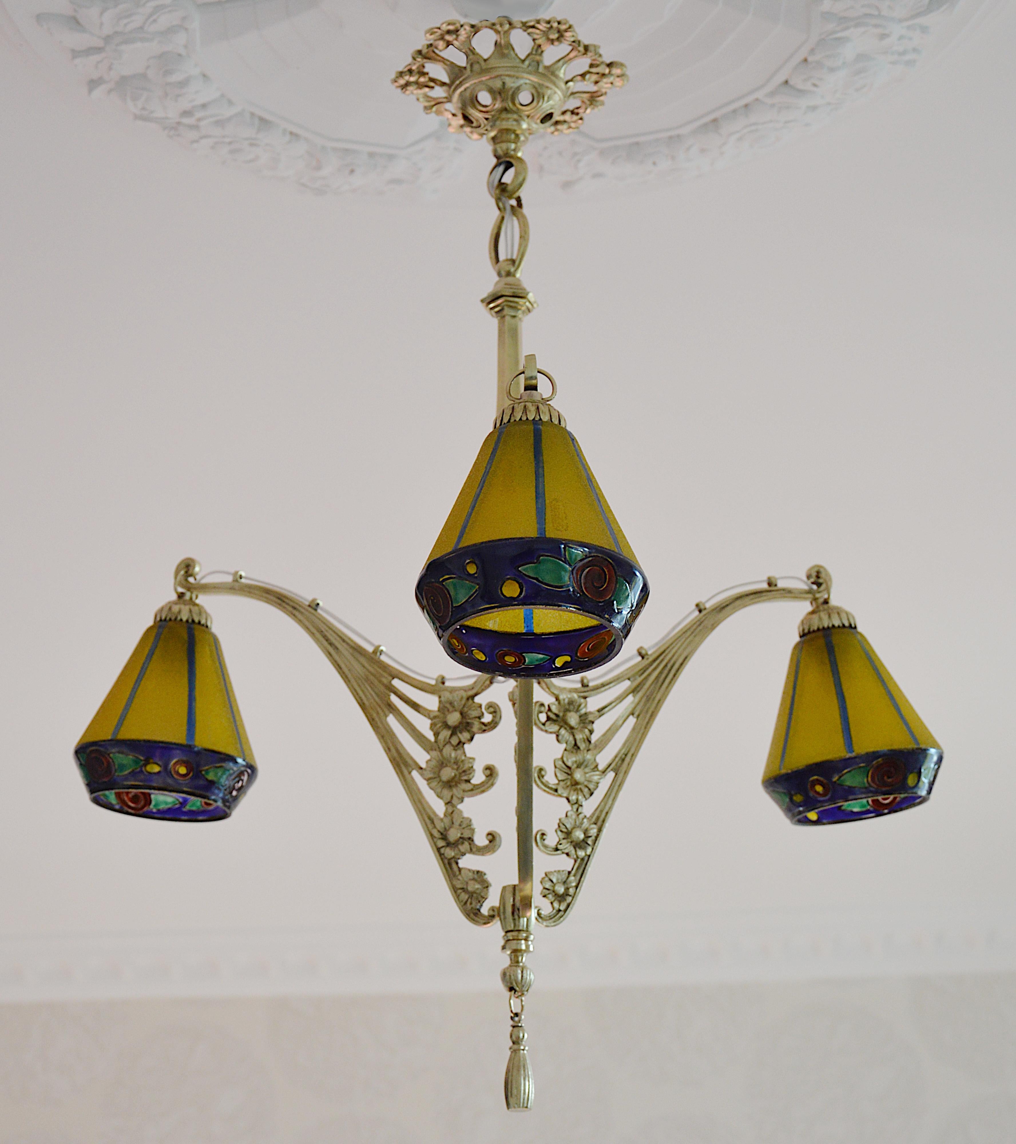 Leune French Art Deco Chandelier, 1920 For Sale 4