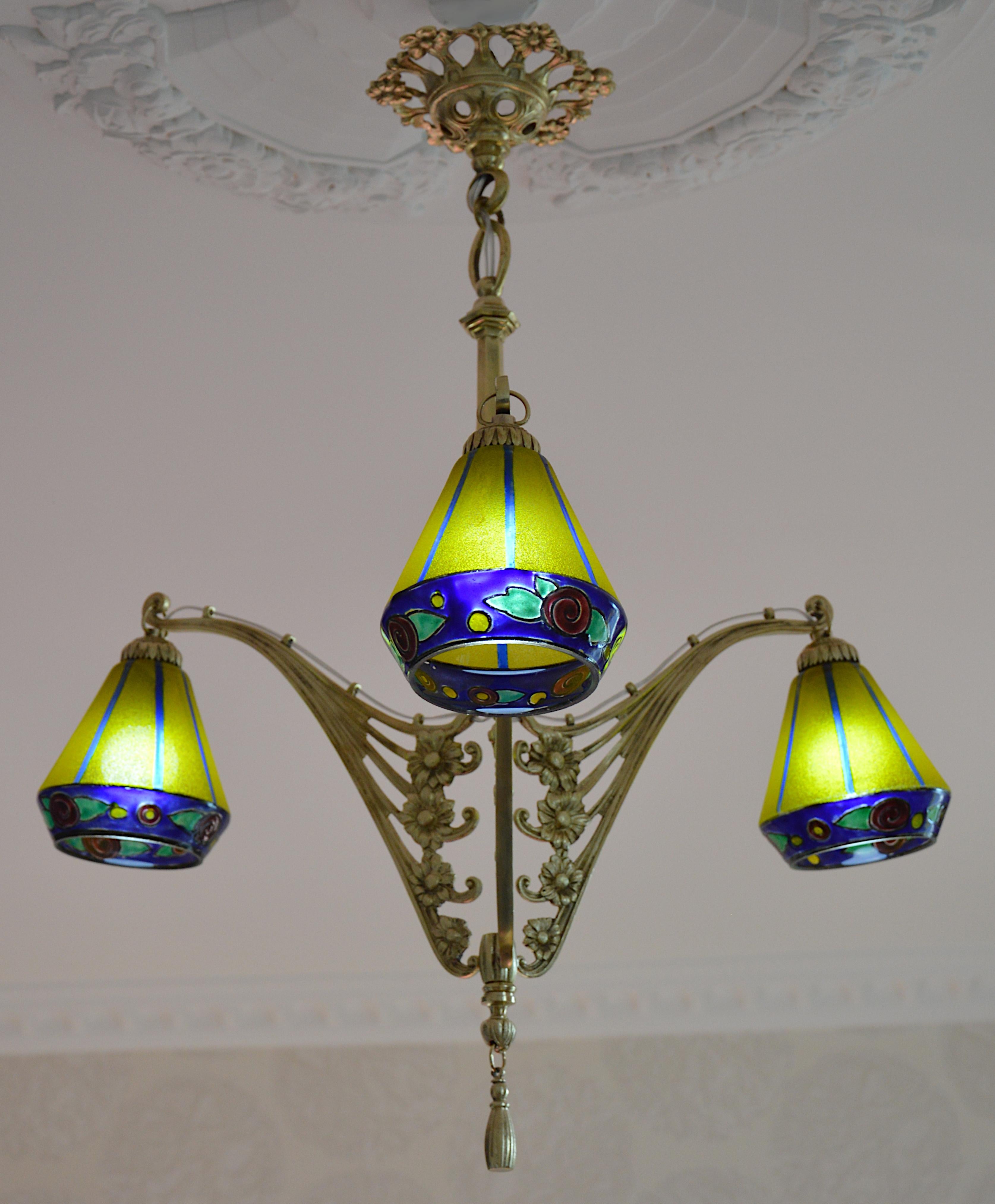 Leune French Art Deco Chandelier, 1920 For Sale 5