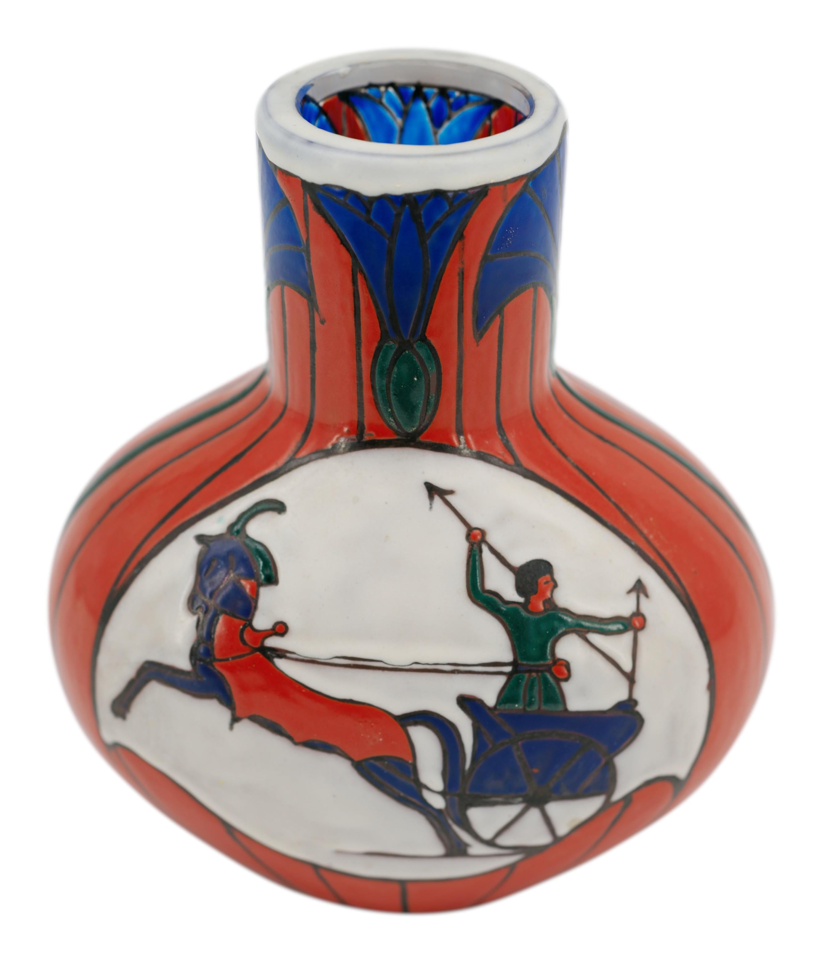 French Art Deco glass vase by LEUNE, 28bis rue du Cardinal Lemoine, Paris, France, 1920s. Fully and heavily enamelled glass gourd vase. Papyrus decor. Egyptian warrior in reserve. Height : 7.8